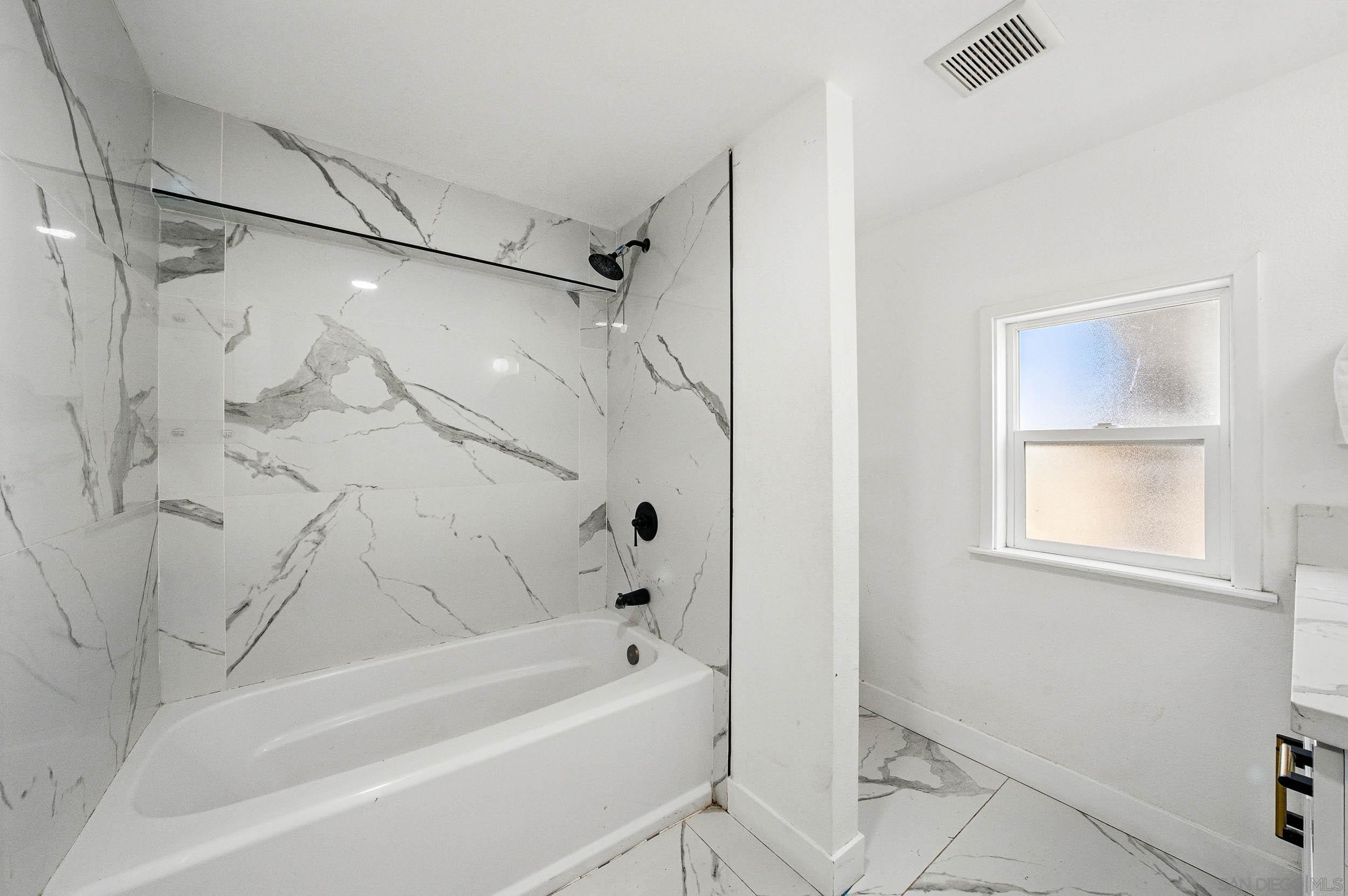 Detail Gallery Image 14 of 36 For Coping Place, Lakeside,  CA 92040 - 5 Beds | 3 Baths