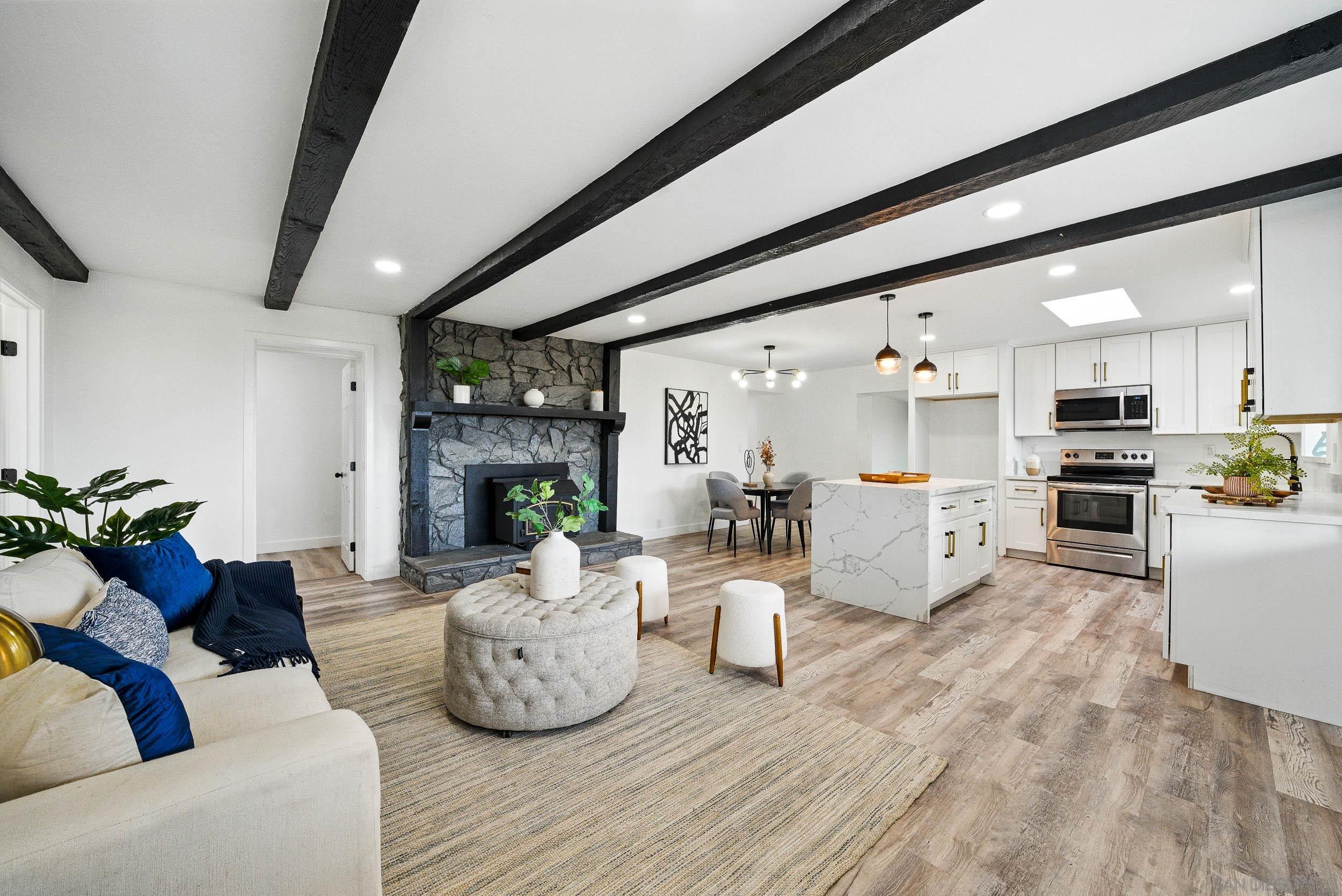 Detail Gallery Image 4 of 36 For Coping Place, Lakeside,  CA 92040 - 5 Beds | 3 Baths