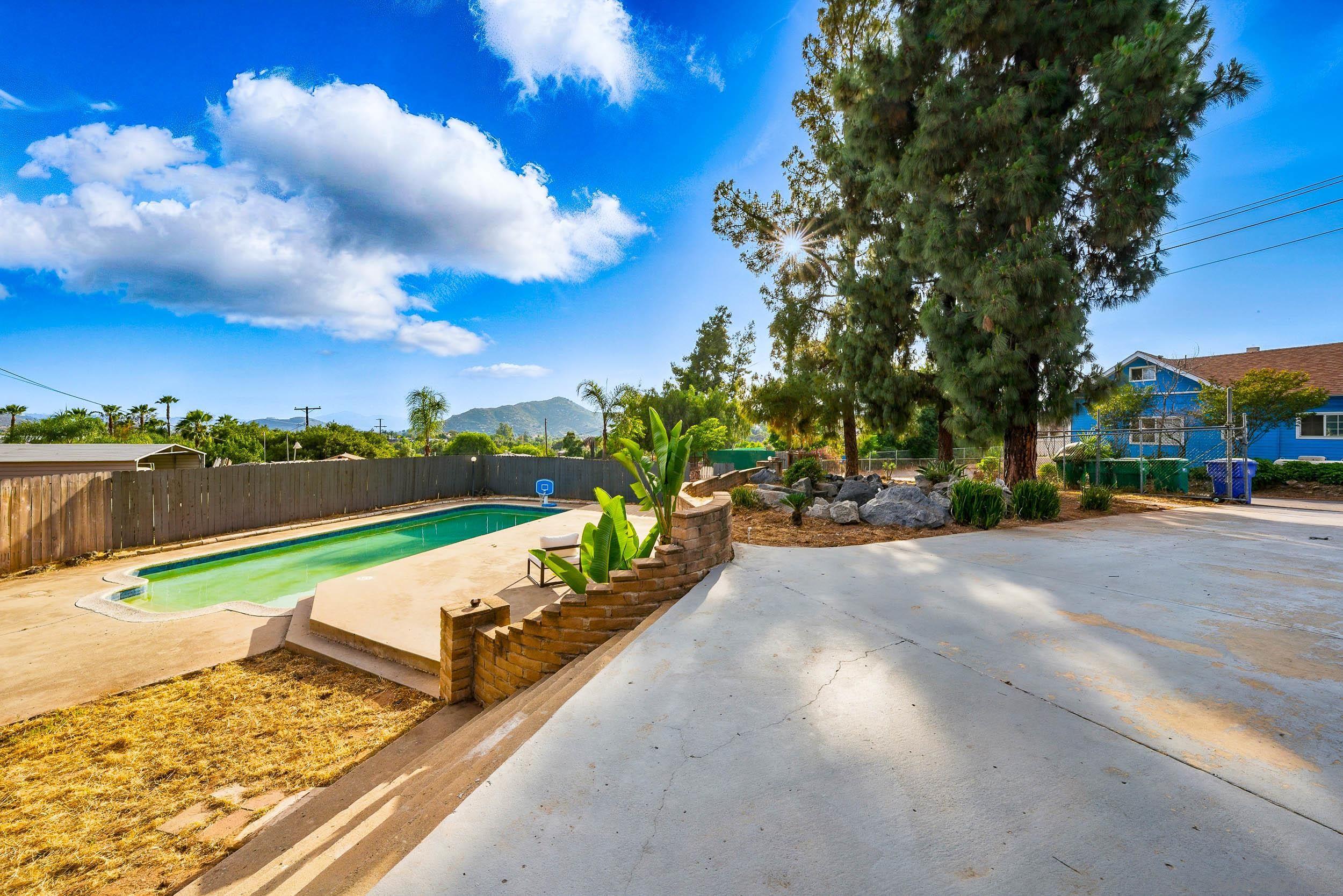 Detail Gallery Image 30 of 36 For Coping Place, Lakeside,  CA 92040 - 5 Beds | 3 Baths