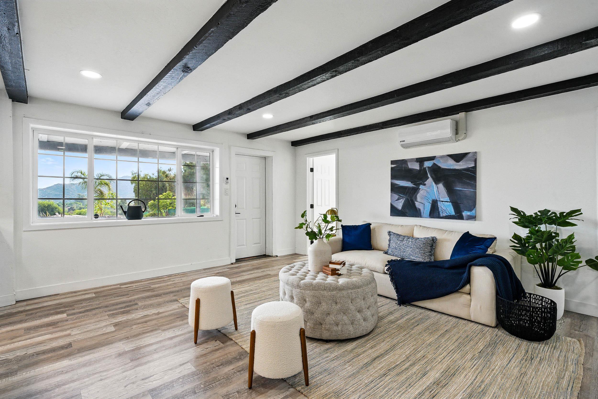 Detail Gallery Image 6 of 36 For Coping Place, Lakeside,  CA 92040 - 5 Beds | 3 Baths