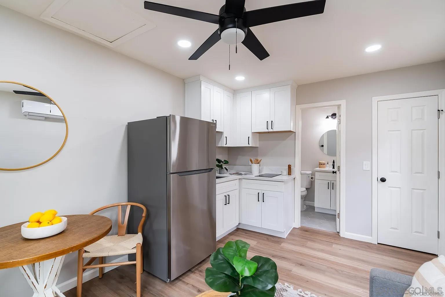 Detail Gallery Image 9 of 18 For 5270  Trojan Ave, San Diego,  CA 92115 - – Beds | – Baths