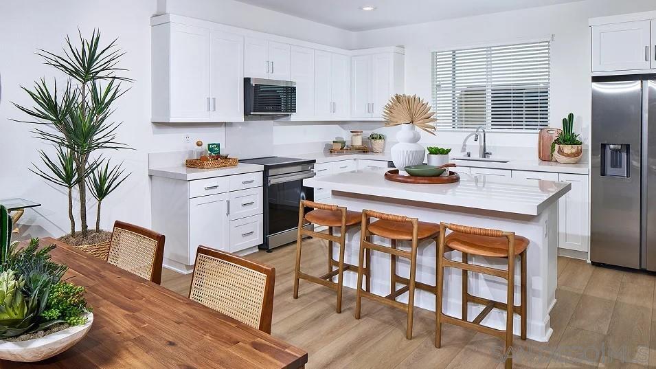 Detail Gallery Image 3 of 14 For 1806  Mountain Laurel Road, San Marcos,  CA 92078 - 4 Beds | 3/1 Baths