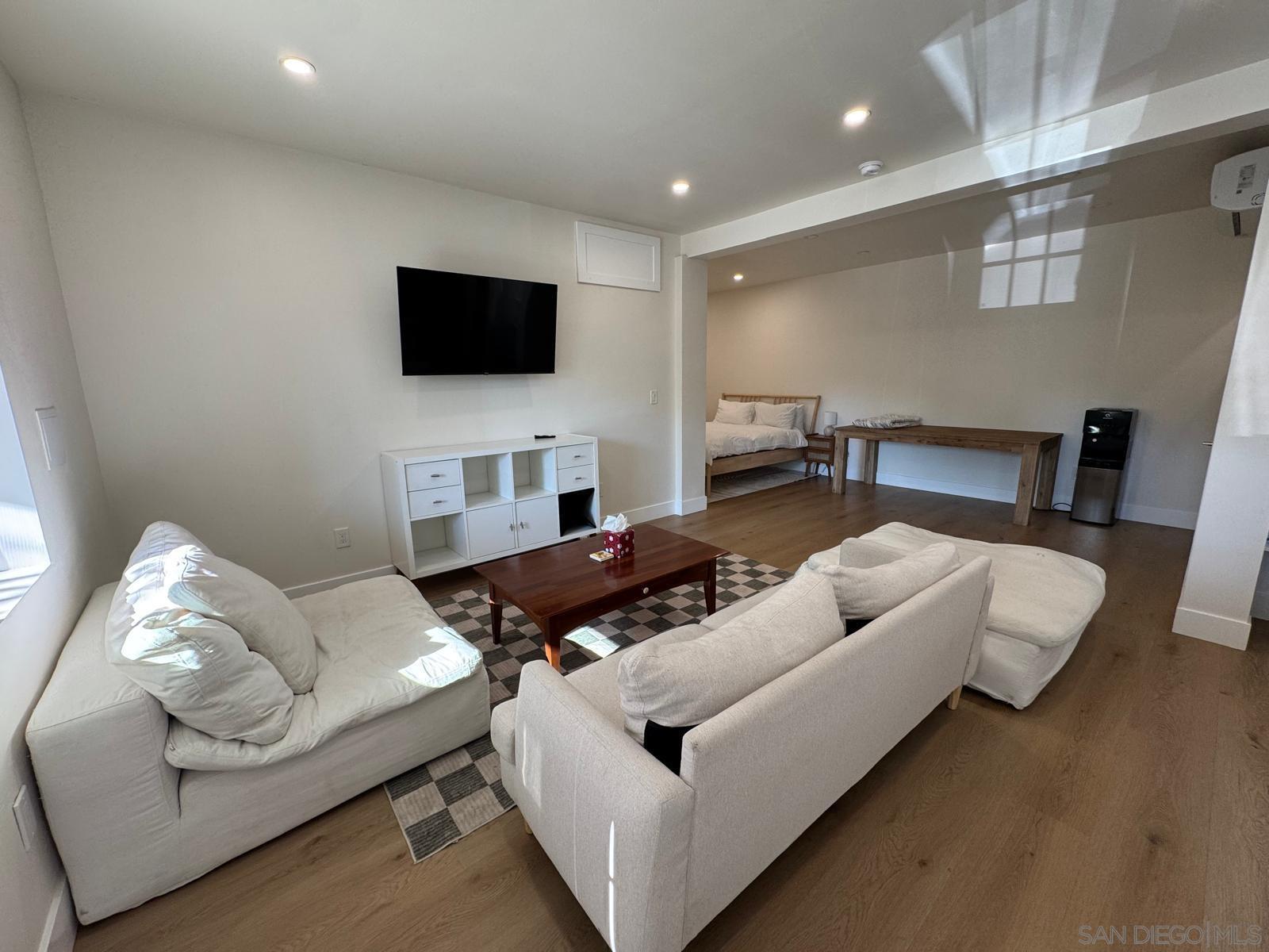 Detail Gallery Image 3 of 10 For 4221  Vista Way  Studio, La Mesa,  CA 91941 - 1 Beds | 1 Baths