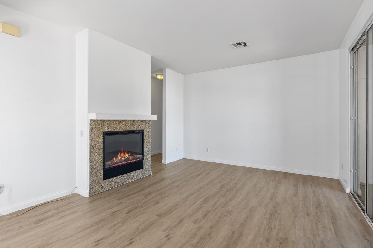 Detail Gallery Image 12 of 29 For 10878  Sabre Hill Dr  #294,  San Diego,  CA 92128 - 2 Beds | 2 Baths