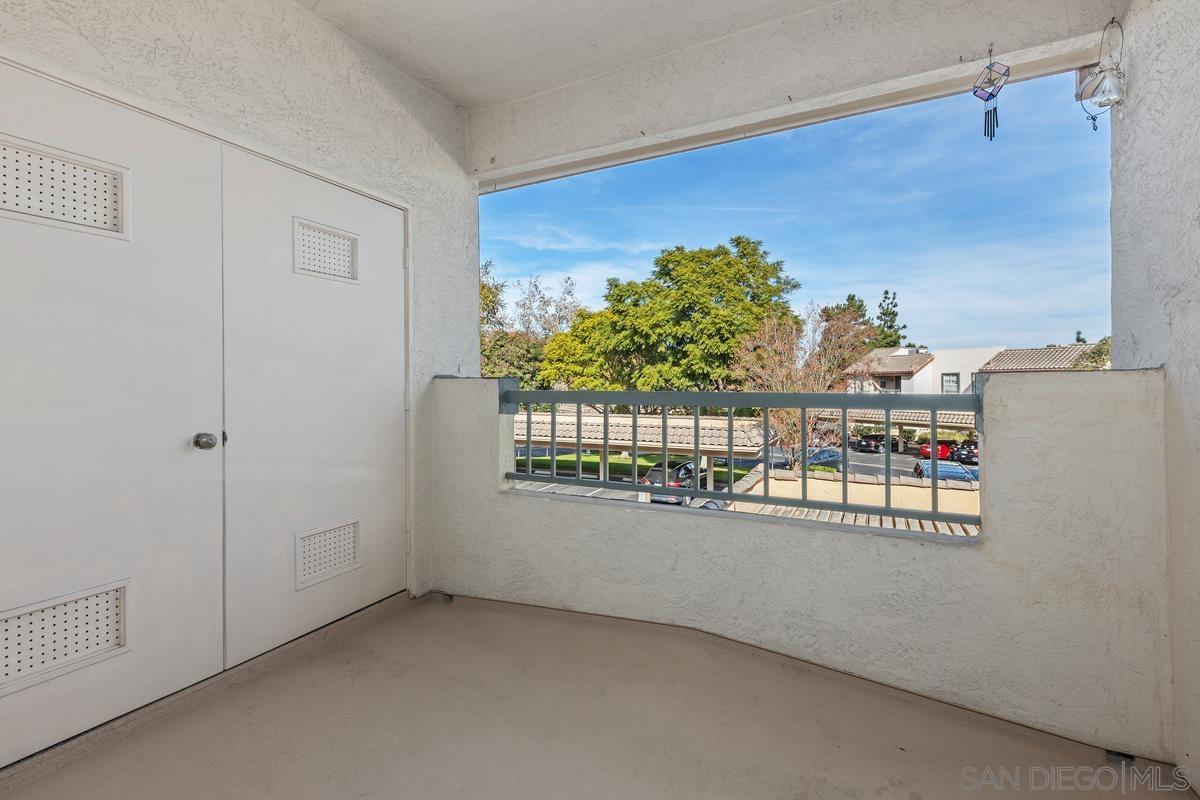 Detail Gallery Image 14 of 29 For 10878  Sabre Hill Dr  #294,  San Diego,  CA 92128 - 2 Beds | 2 Baths