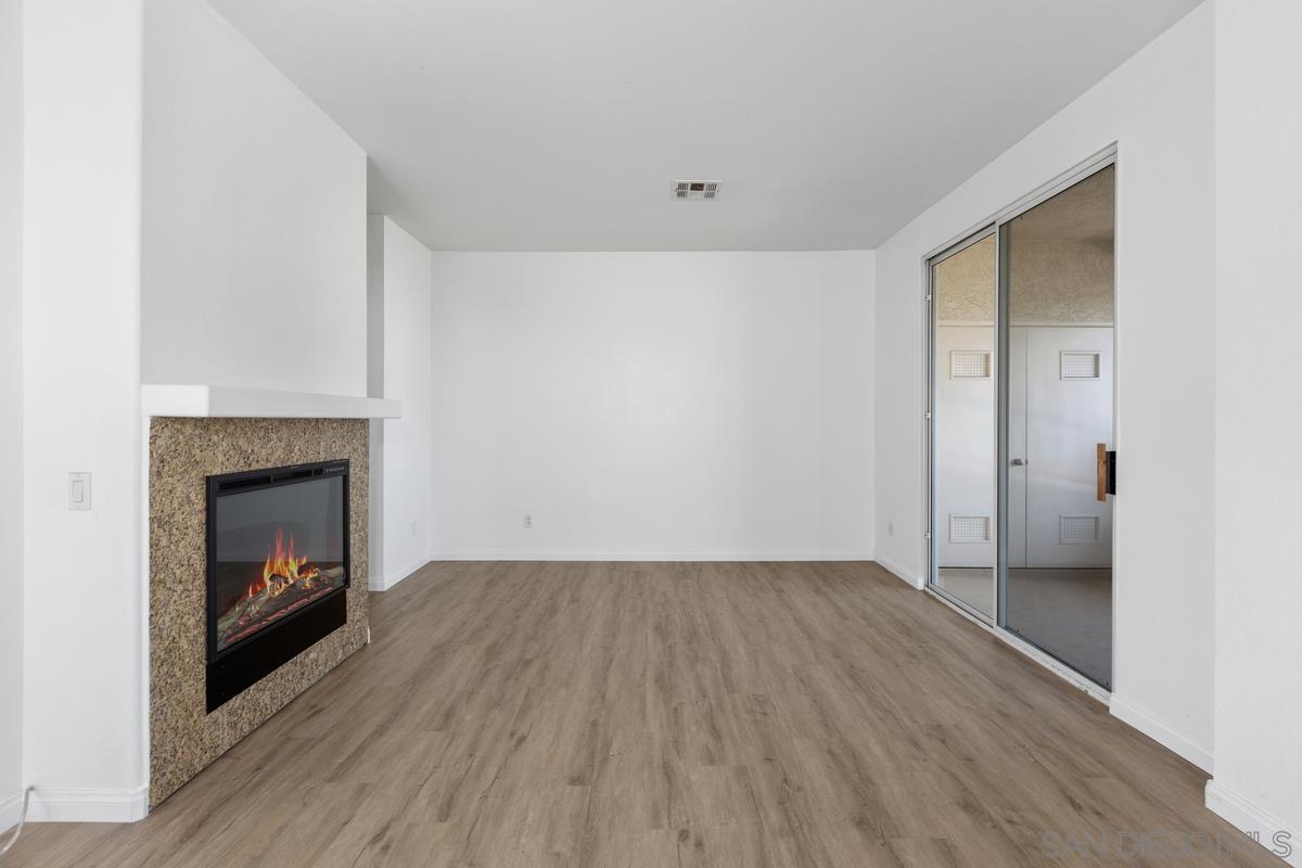 Detail Gallery Image 10 of 29 For 10878  Sabre Hill Dr  #294,  San Diego,  CA 92128 - 2 Beds | 2 Baths