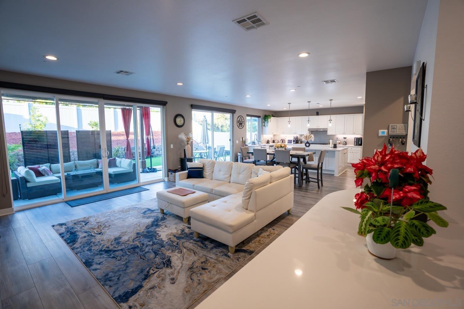 Detail Gallery Image 6 of 34 For 1417  Stearns Whard Rd, Chula Vista,  CA 91913 - 4 Beds | 4/1 Baths