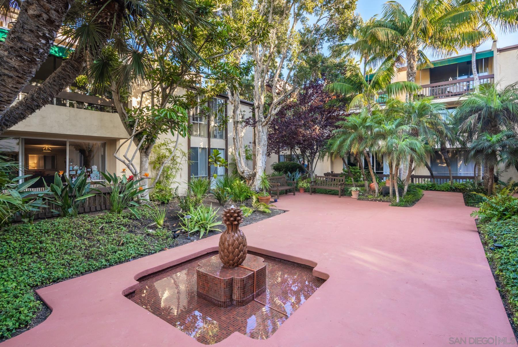 Detail Gallery Image 18 of 19 For 6455  La Jolla Blvd  #121,  La Jolla,  CA 92037 - 2 Beds | 2 Baths