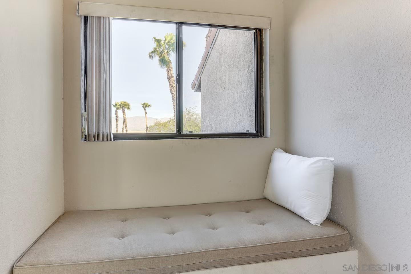 Detail Gallery Image 9 of 27 For 1618  Las Casitas Dr, Borrego Springs,  CA 92004 - 2 Beds | 1 Baths