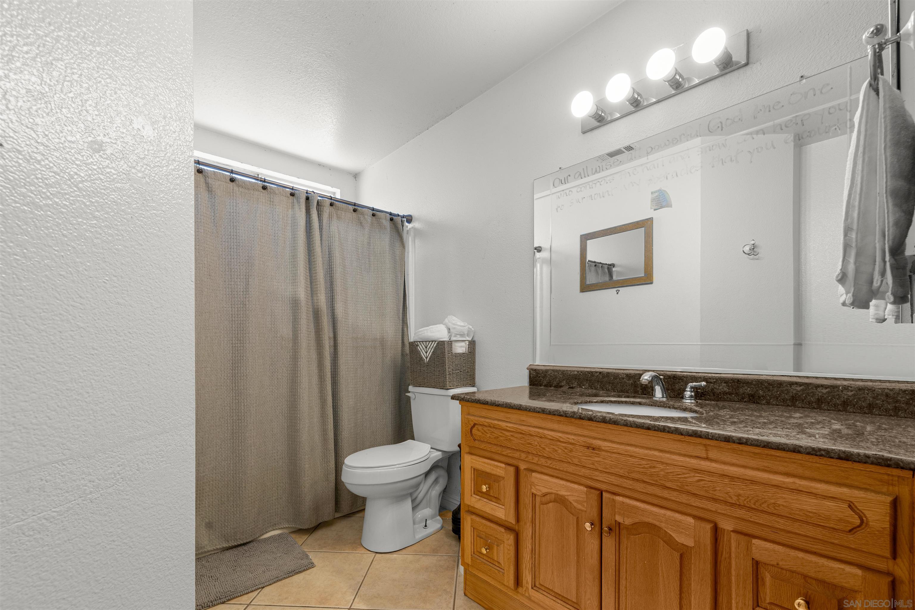 Detail Gallery Image 13 of 31 For 245  Bass Ct, Perris,  CA 92571 - 3 Beds | 2 Baths
