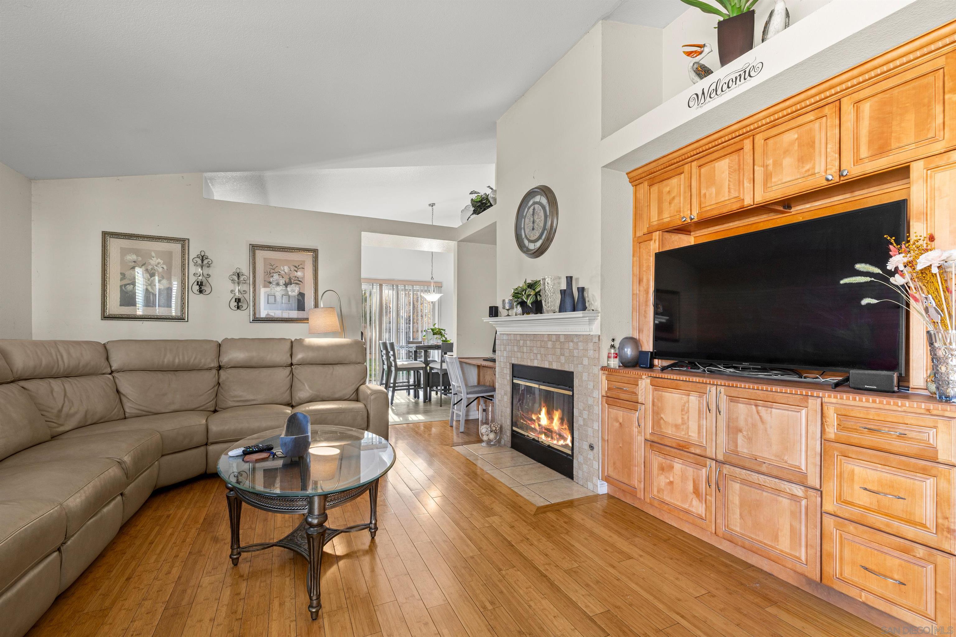 Detail Gallery Image 3 of 31 For 245  Bass Ct, Perris,  CA 92571 - 3 Beds | 2 Baths