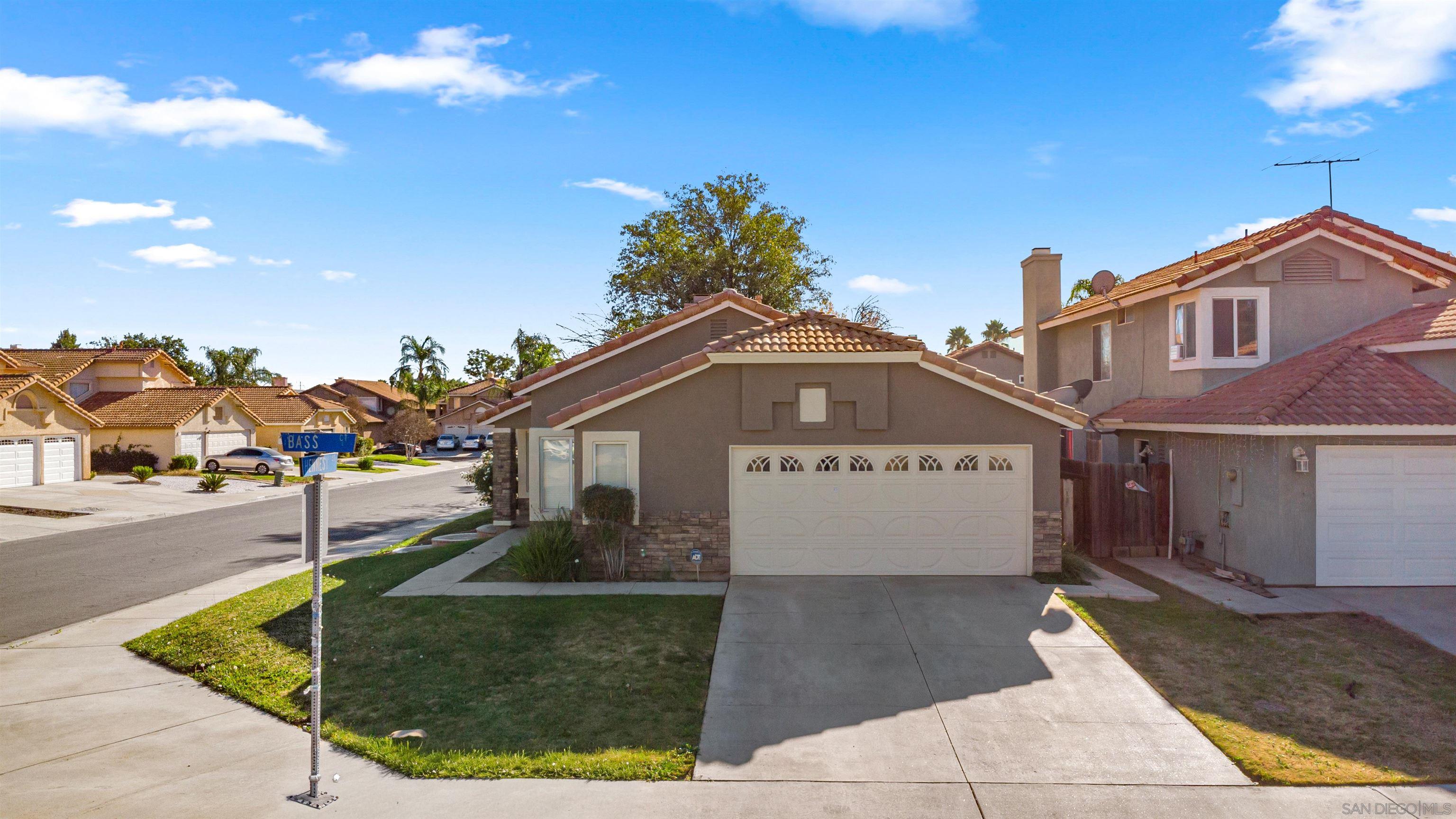 Detail Gallery Image 27 of 31 For 245  Bass Ct, Perris,  CA 92571 - 3 Beds | 2 Baths
