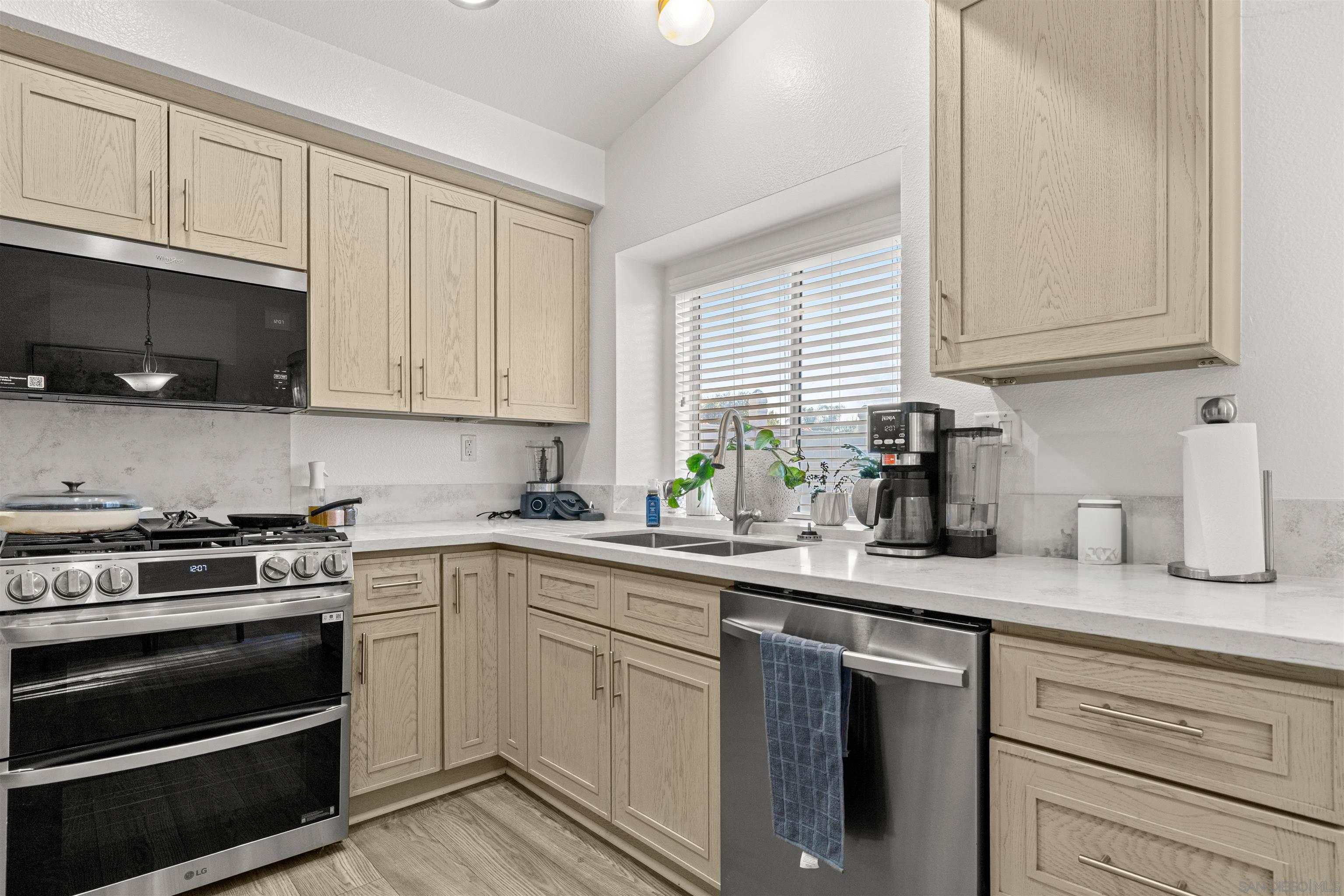 Detail Gallery Image 9 of 31 For 245  Bass Ct, Perris,  CA 92571 - 3 Beds | 2 Baths