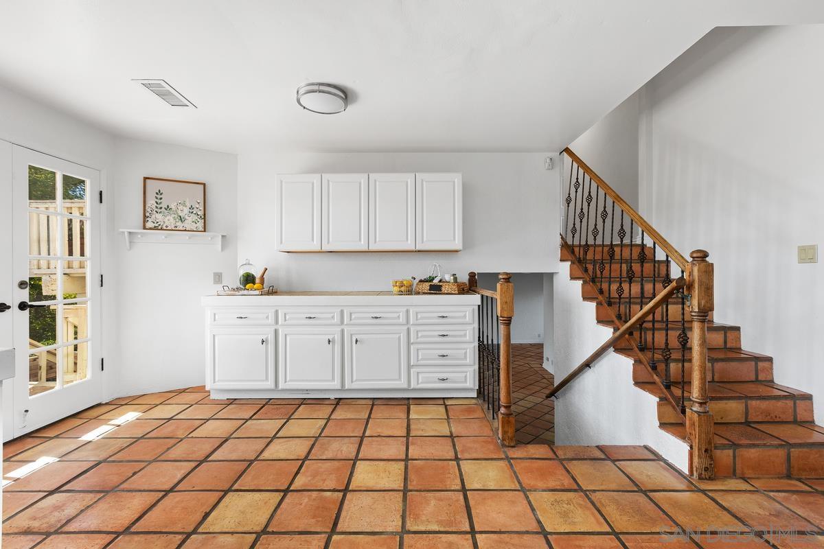 Detail Gallery Image 14 of 39 For 13747-49  Little Pond Rd, Valley Center,  CA 92082 - 5 Beds | 3 Baths