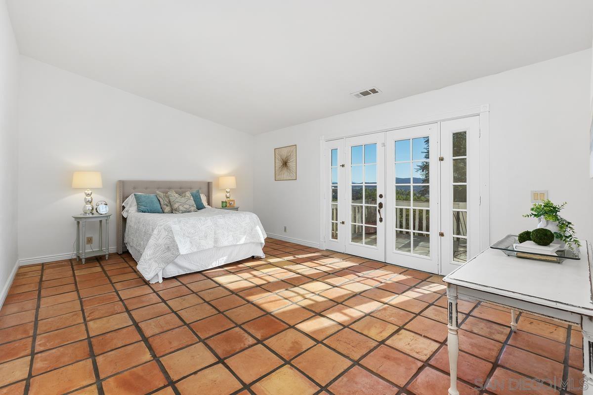 Detail Gallery Image 21 of 39 For 13747-49  Little Pond Rd, Valley Center,  CA 92082 - 5 Beds | 3 Baths