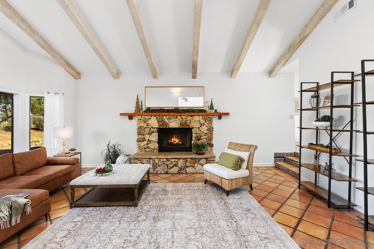 Detail Gallery Image 8 of 39 For 13747-49  Little Pond Rd, Valley Center,  CA 92082 - 5 Beds | 3 Baths