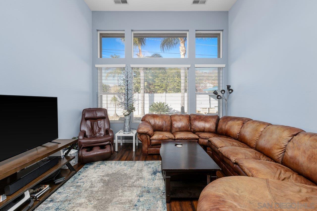 Detail Gallery Image 10 of 22 For 26025  Jack Rabbit Acres, Escondido,  CA 92026 - 3 Beds | 3 Baths