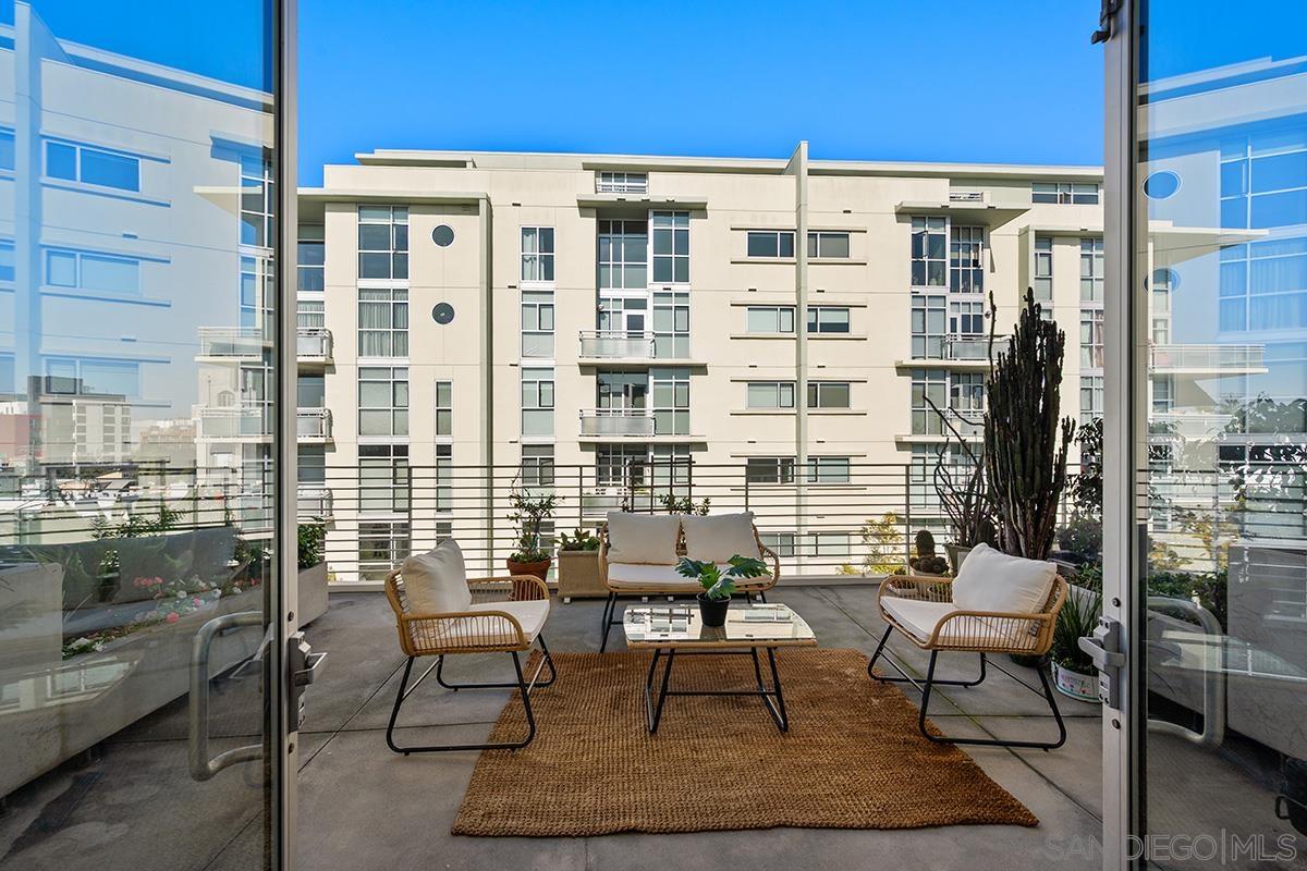 Detail Gallery Image 16 of 39 For 3788  Park Blvd  #12,  San Diego,  CA 92103 - 2 Beds | 2 Baths