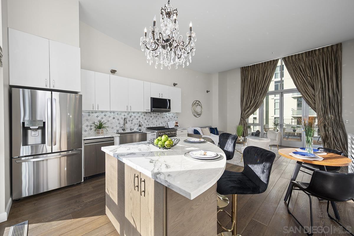 Detail Gallery Image 8 of 39 For 3788  Park Blvd  #12,  San Diego,  CA 92103 - 2 Beds | 2 Baths