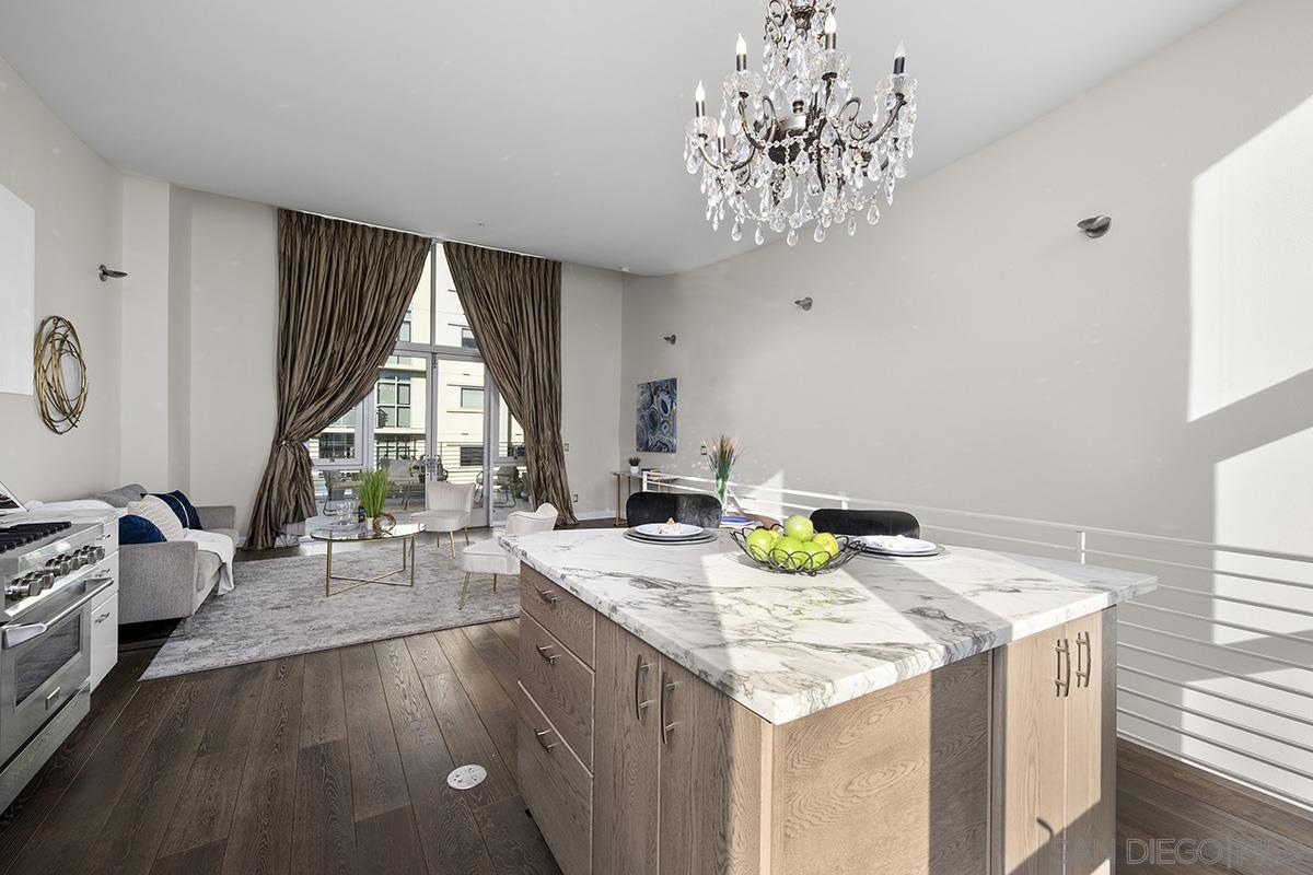 Detail Gallery Image 10 of 39 For 3788  Park Blvd  #12,  San Diego,  CA 92103 - 2 Beds | 2 Baths