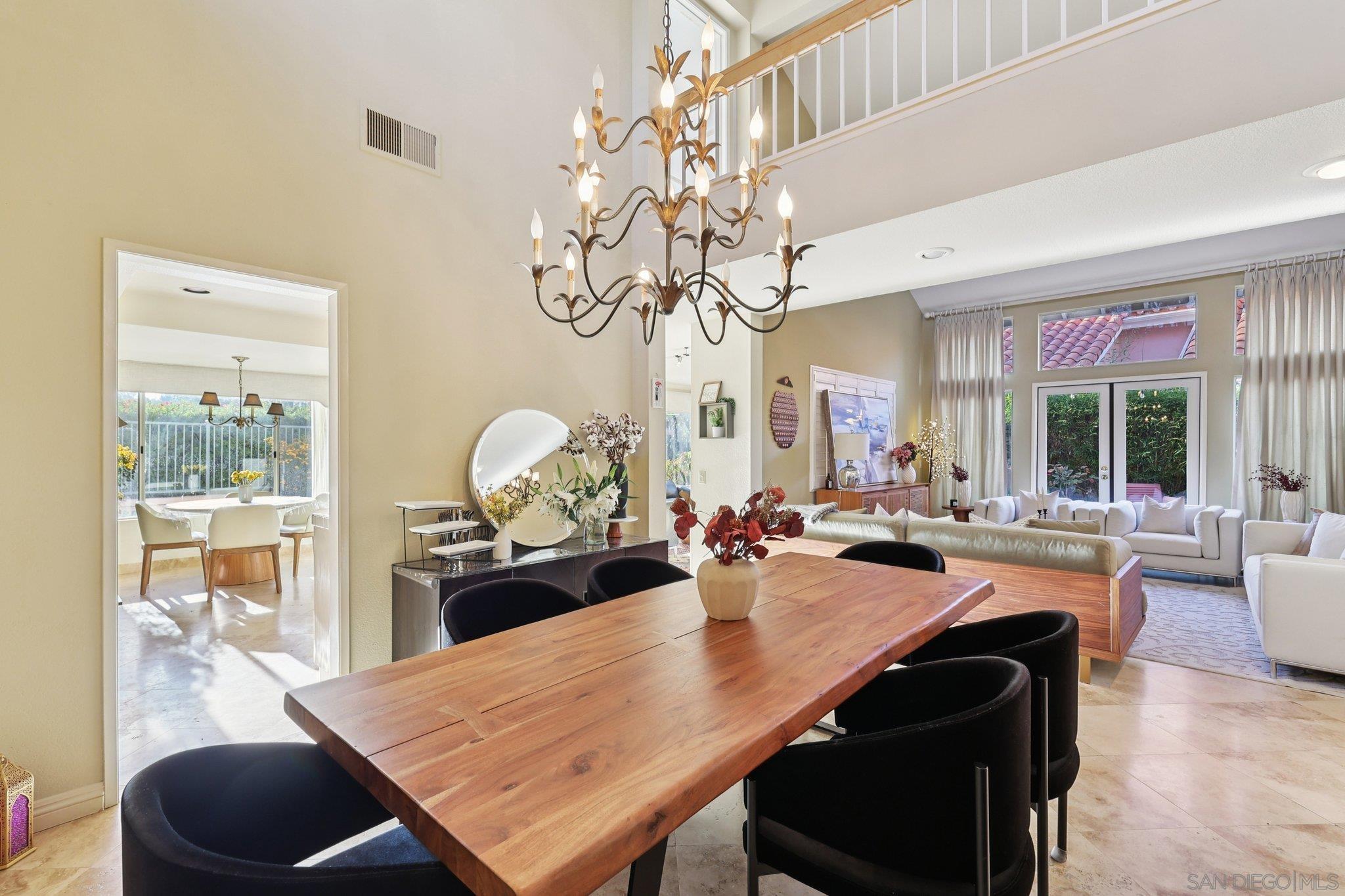 Detail Gallery Image 17 of 60 For 11335  Caminito Corriente, San Diego,  CA 92128 - 4 Beds | 3 Baths