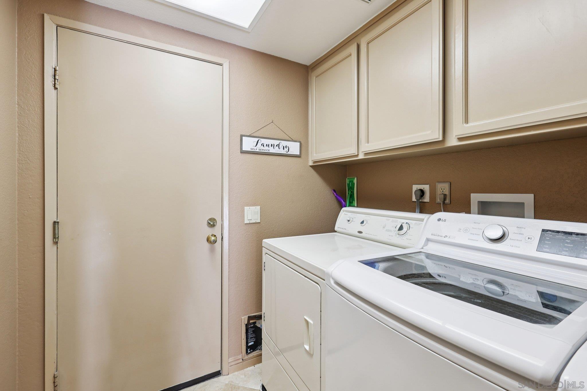 Detail Gallery Image 21 of 60 For 11335  Caminito Corriente, San Diego,  CA 92128 - 4 Beds | 3 Baths