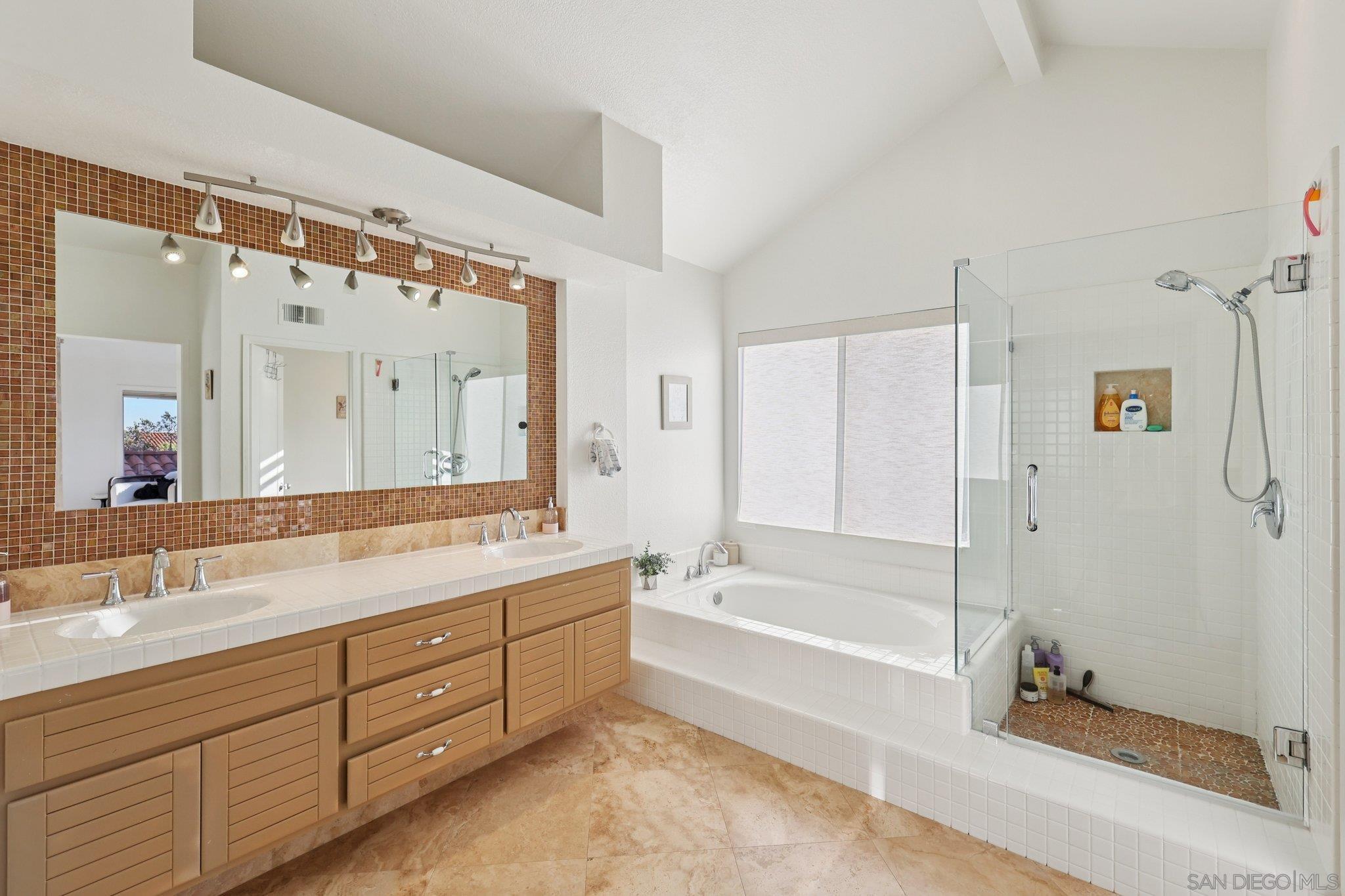 Detail Gallery Image 32 of 60 For 11335  Caminito Corriente, San Diego,  CA 92128 - 4 Beds | 3 Baths