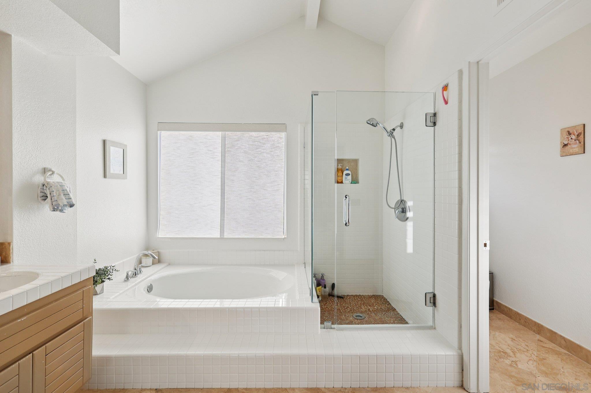 Detail Gallery Image 33 of 60 For 11335  Caminito Corriente, San Diego,  CA 92128 - 4 Beds | 3 Baths