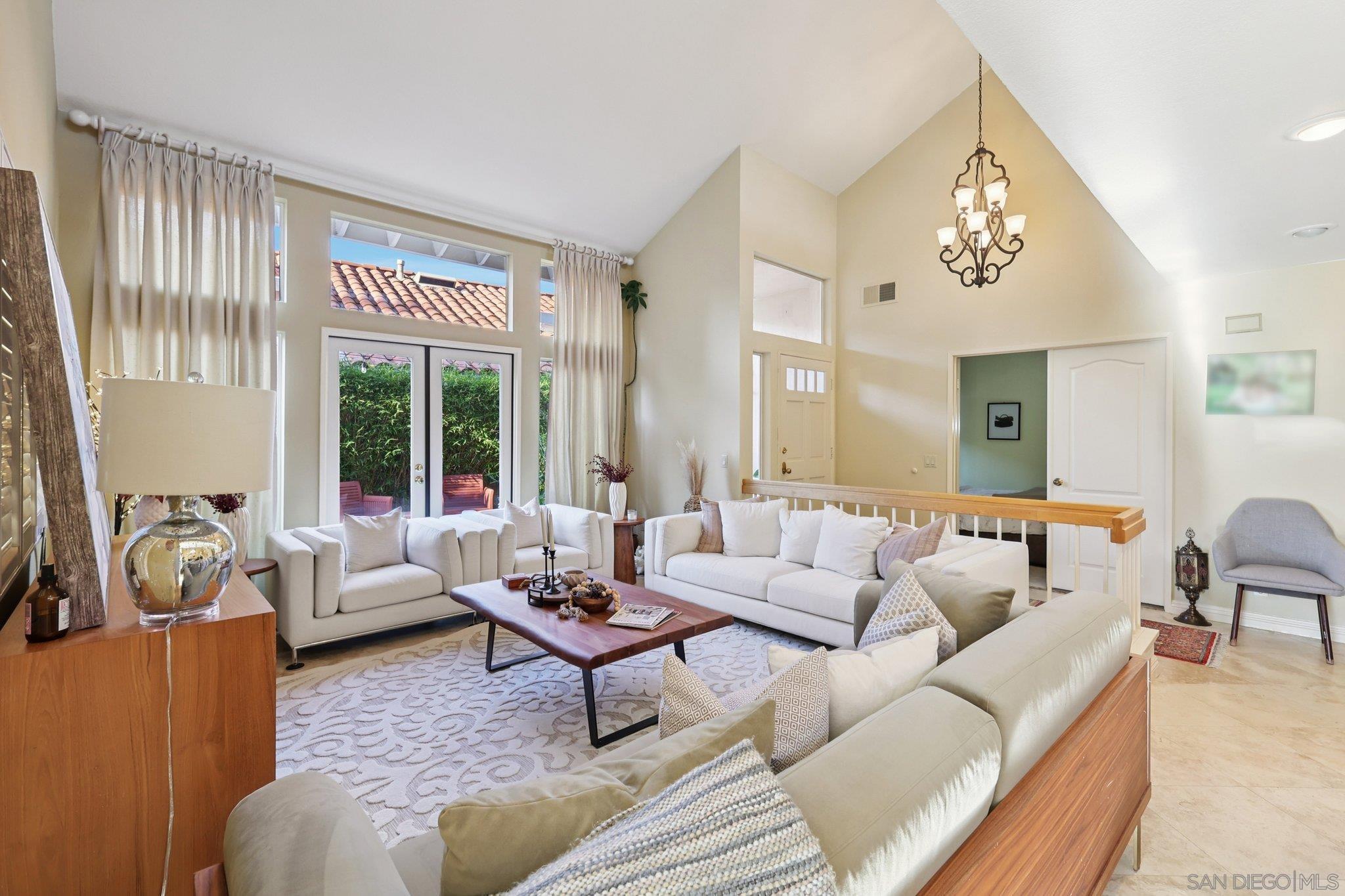 Detail Gallery Image 7 of 60 For 11335  Caminito Corriente, San Diego,  CA 92128 - 4 Beds | 3 Baths