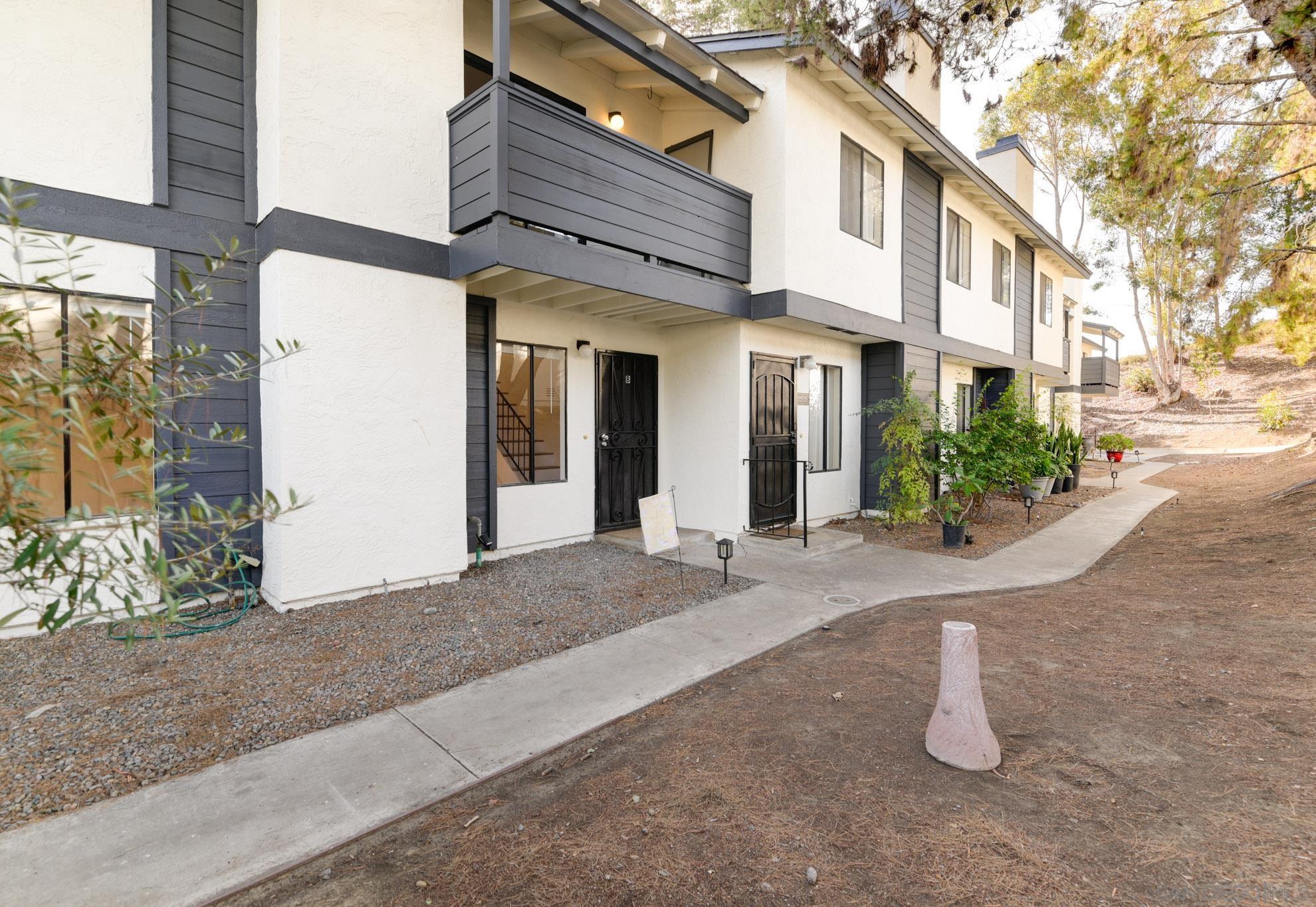 Detail Gallery Image 28 of 34 For 5865  Reo Ter  #B,  San Diego,  CA 92139 - 2 Beds | 2/1 Baths