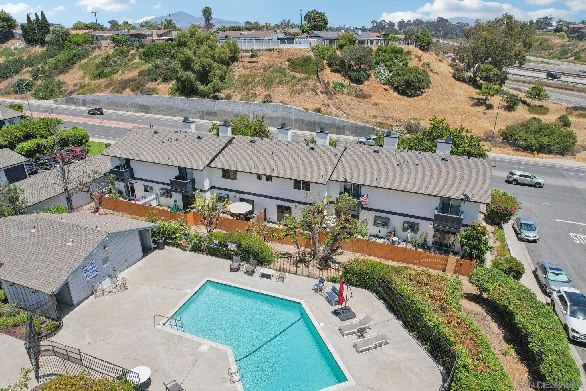 Detail Gallery Image 30 of 33 For 5865  Reo Ter  #B,  San Diego,  CA 92139 - 2 Beds | 2/1 Baths