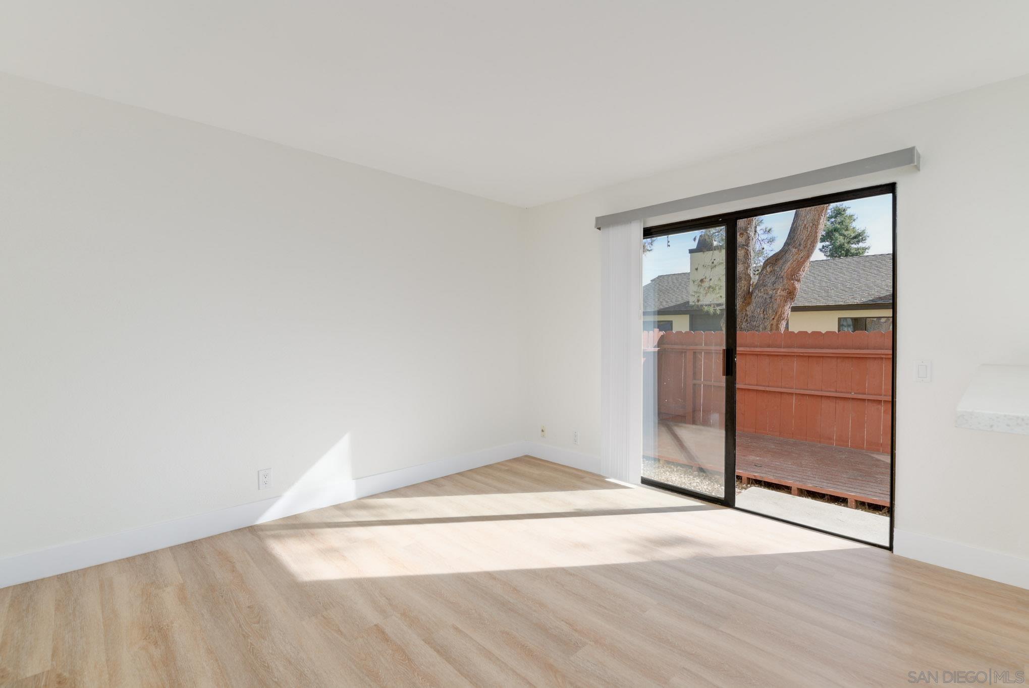 Detail Gallery Image 6 of 33 For 5865  Reo Ter  #B,  San Diego,  CA 92139 - 2 Beds | 2/1 Baths