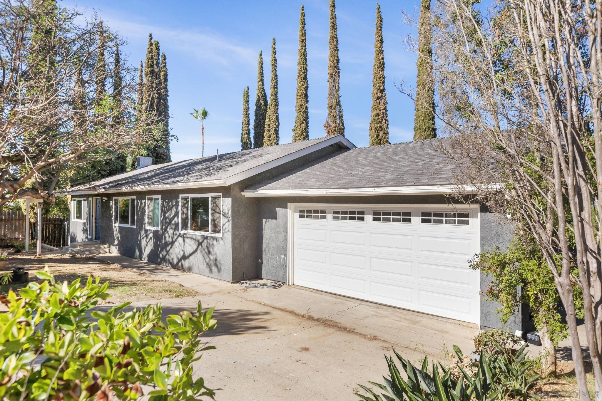 Detail Gallery Image 2 of 31 For 14280  Resava Ln, Valley Center,  CA 92082 - 4 Beds | 3 Baths