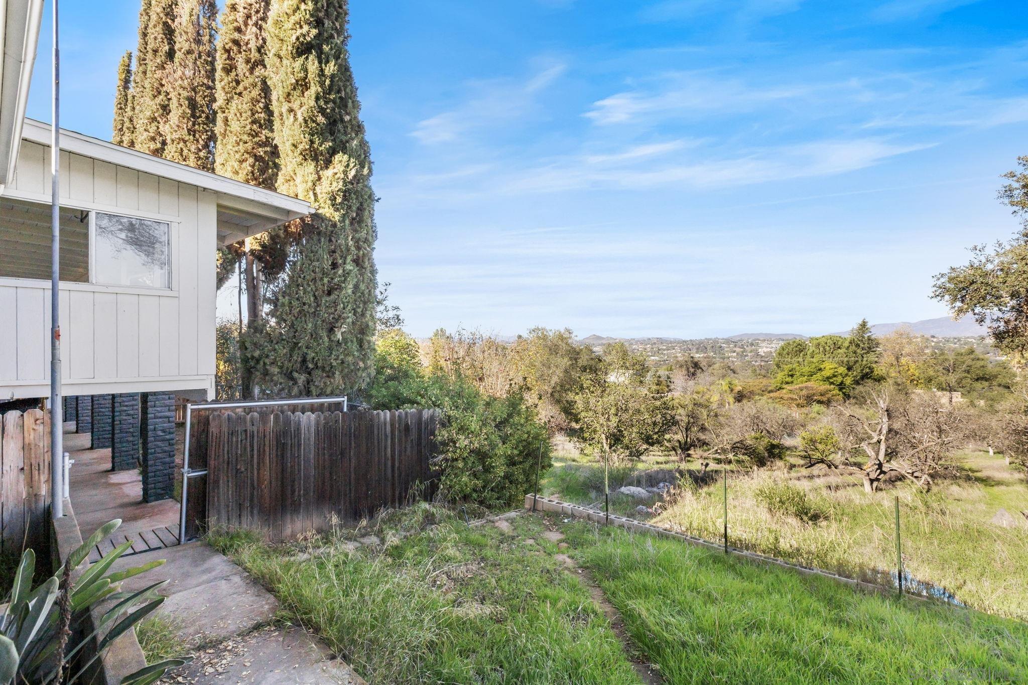 Detail Gallery Image 21 of 31 For 14280  Resava Ln, Valley Center,  CA 92082 - 4 Beds | 3 Baths