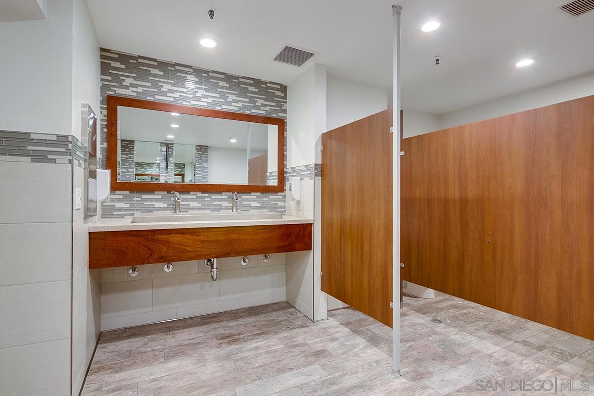 Detail Gallery Image 33 of 37 For 999 N Pacific St  #D200,  Oceanside,  CA 92054 - 1 Beds | 1 Baths