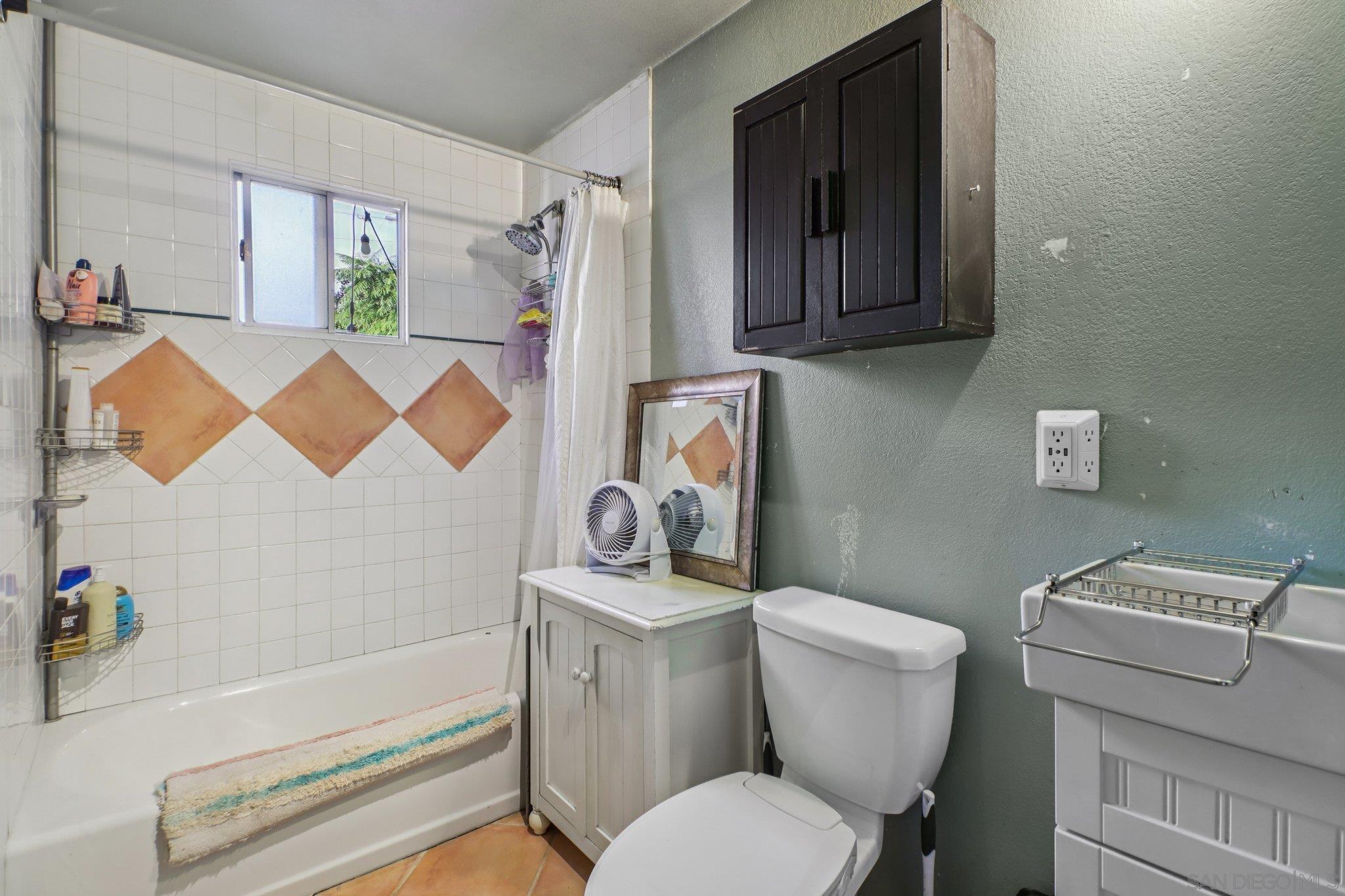 Detail Gallery Image 14 of 36 For 3741  Alabama St, San Diego,  CA 92104 - – Beds | – Baths