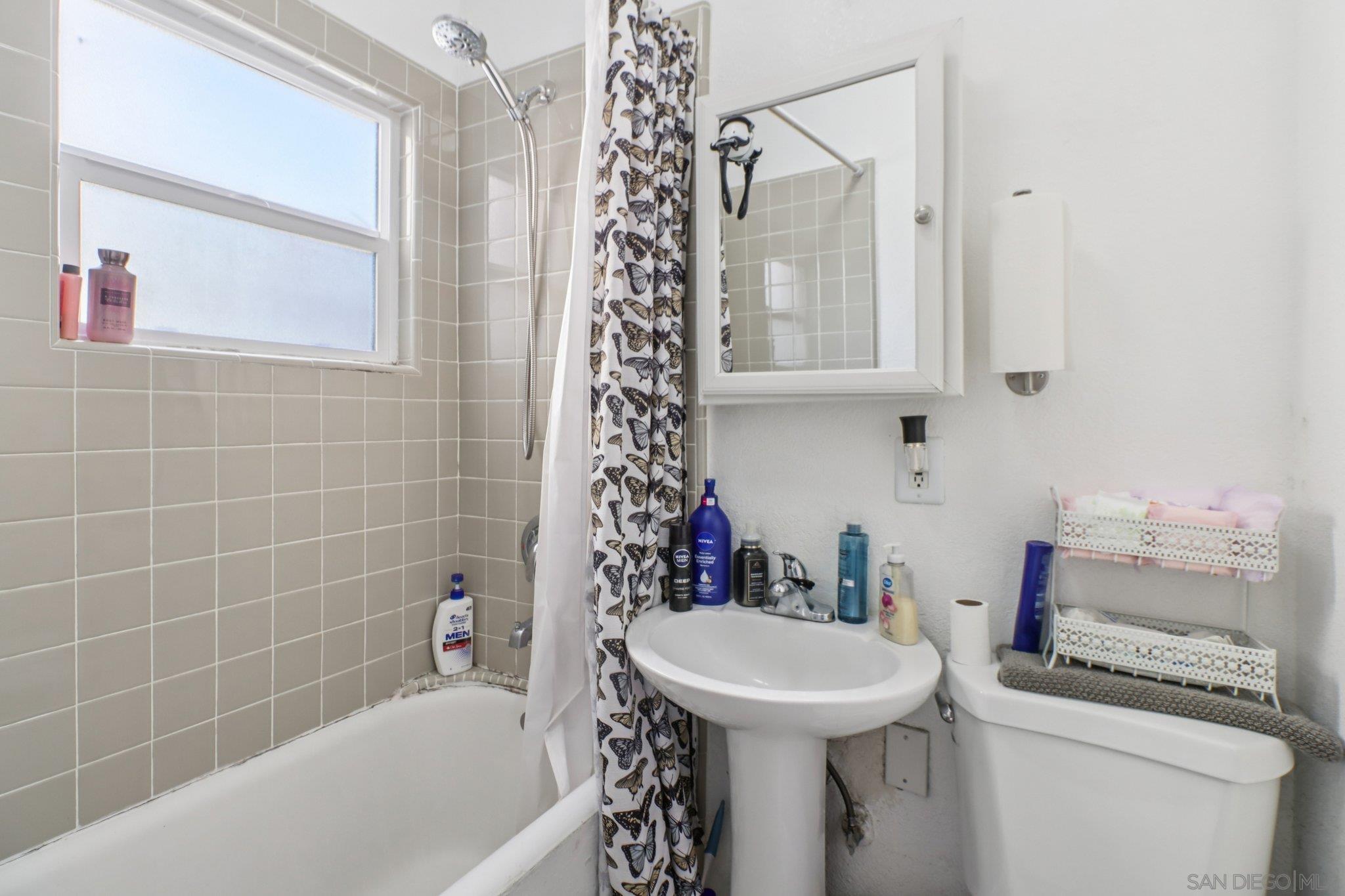 Detail Gallery Image 26 of 36 For 3741  Alabama St, San Diego,  CA 92104 - – Beds | – Baths