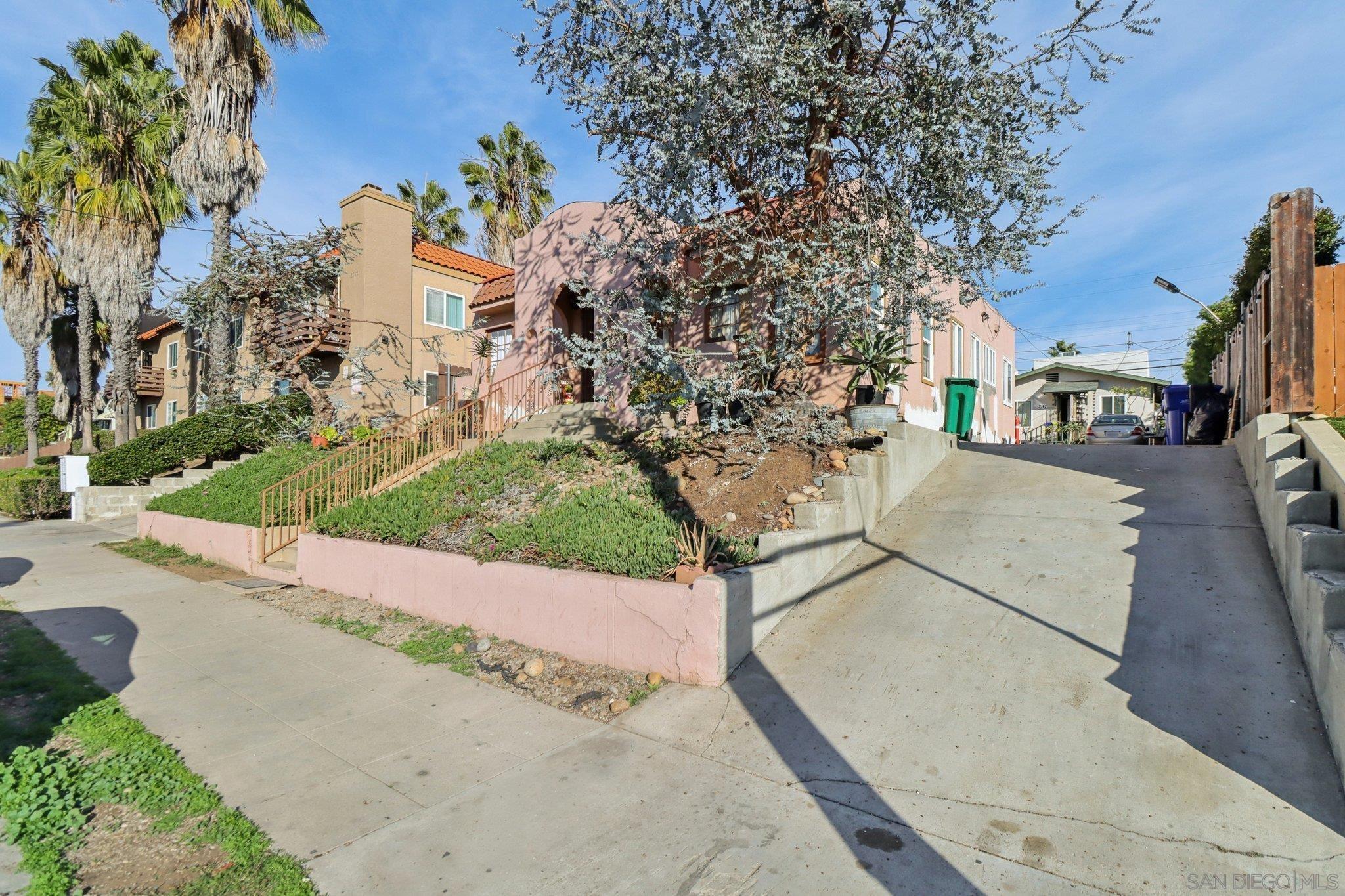 Detail Gallery Image 33 of 36 For 3741  Alabama St, San Diego,  CA 92104 - – Beds | – Baths