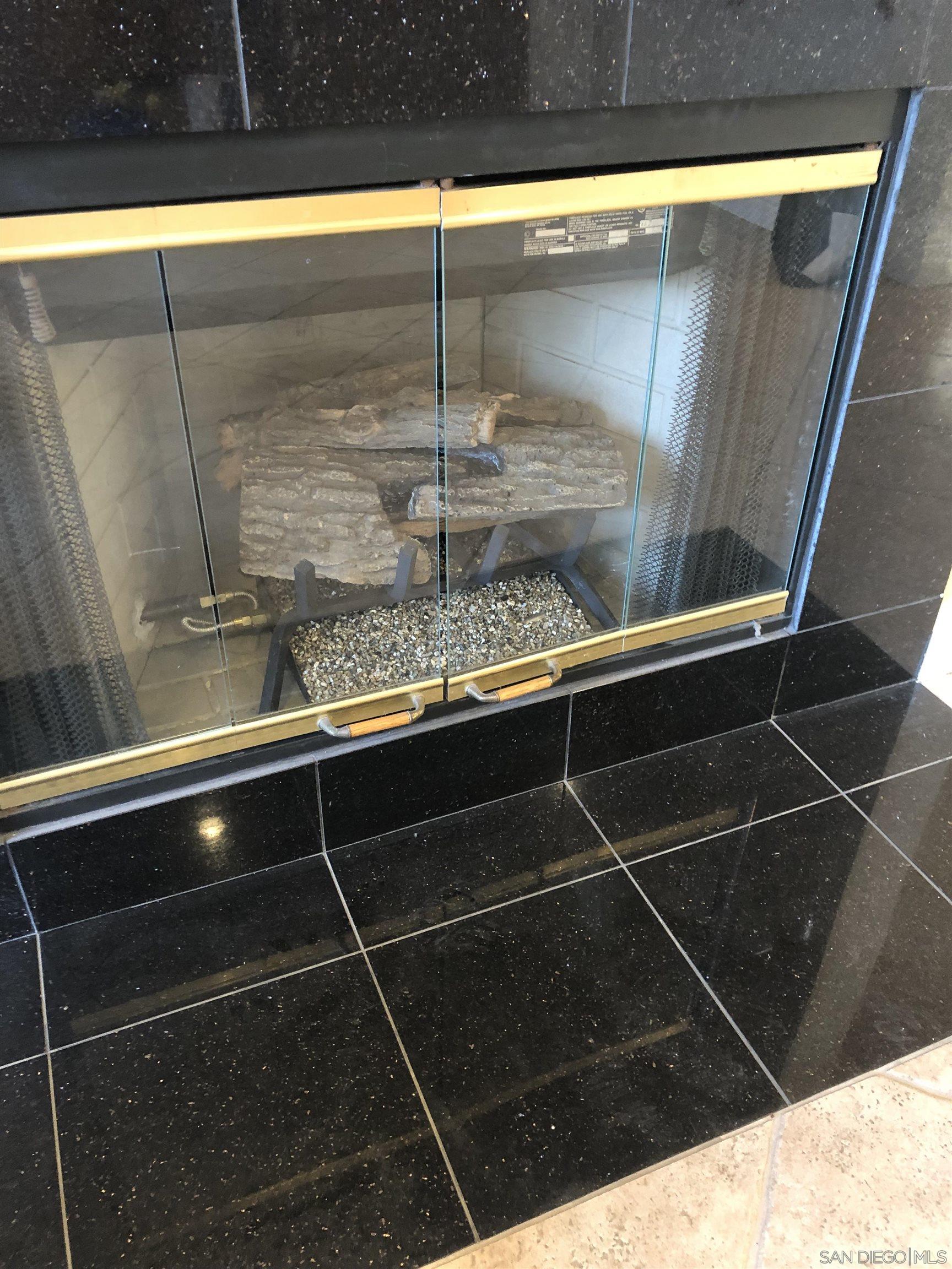 Detail Gallery Image 11 of 25 For 12985  Seabreeze Farms Dr, San Diego,  CA 92130 - 6 Beds | 4 Baths