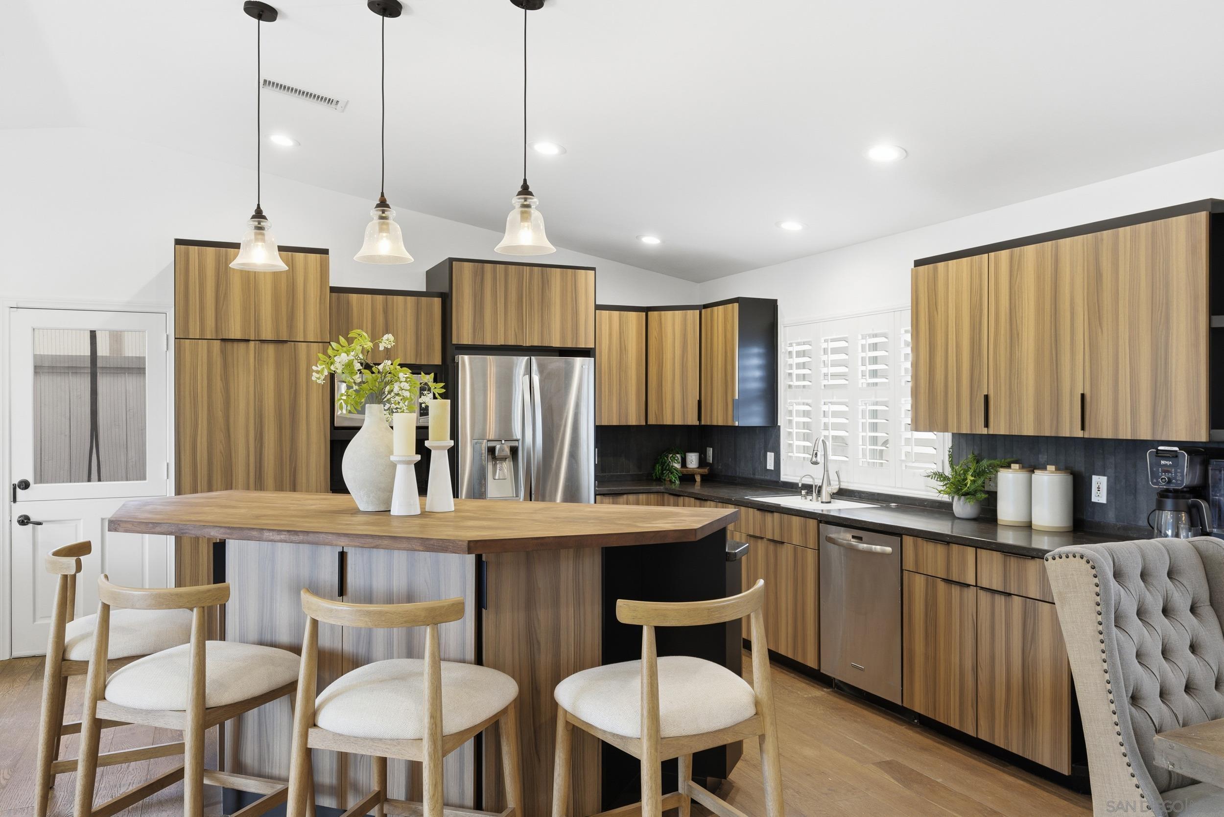 Detail Gallery Image 8 of 41 For 6206  Falmouth Dr, La Mesa,  CA 91942 - 3 Beds | 2/1 Baths