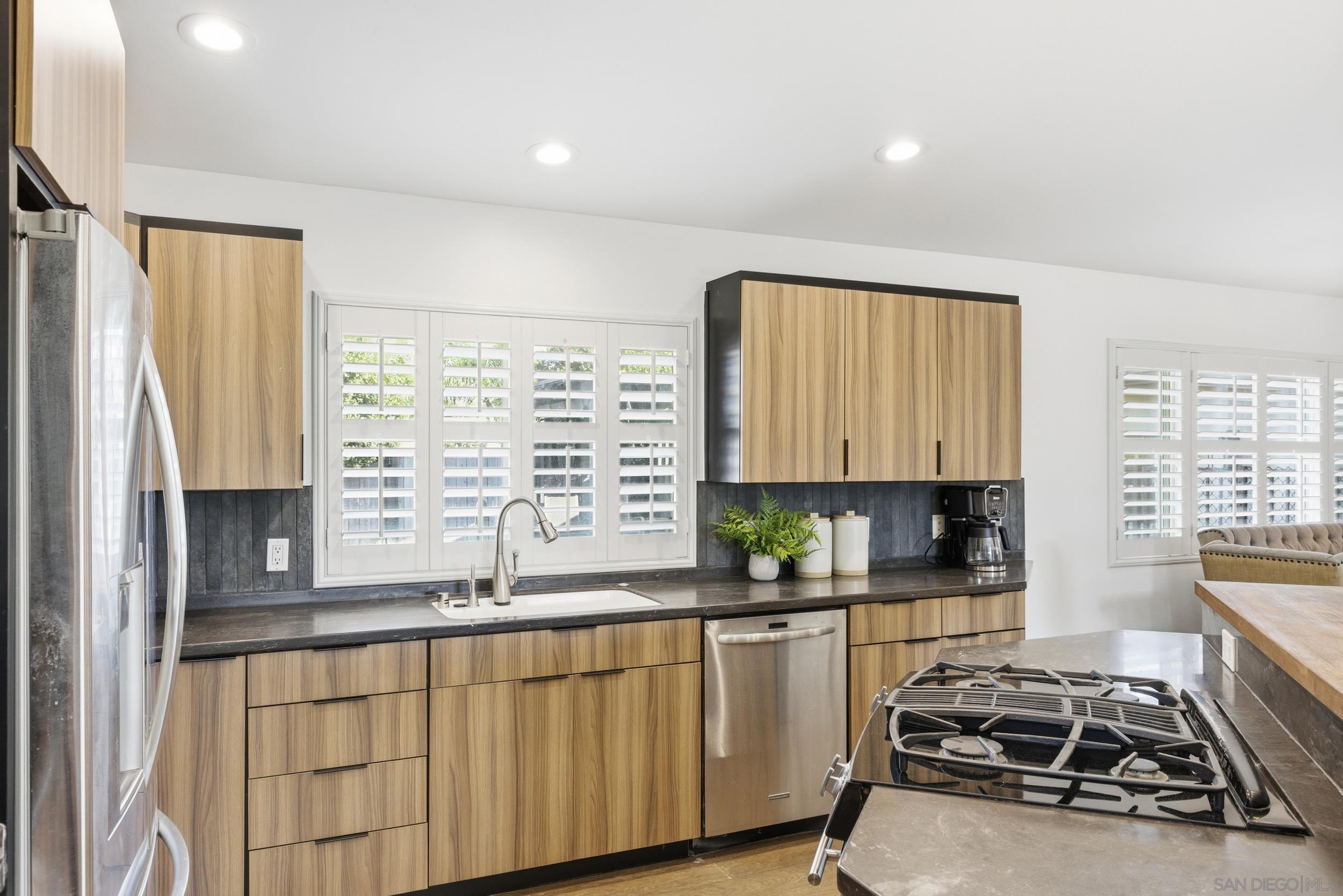 Detail Gallery Image 9 of 41 For 6206  Falmouth Dr, La Mesa,  CA 91942 - 3 Beds | 2/1 Baths