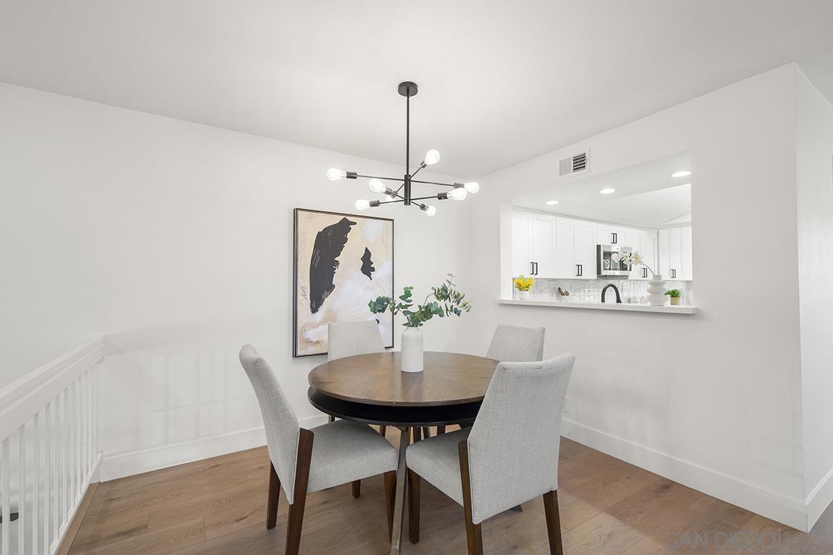 Detail Gallery Image 11 of 39 For 3631  Mission Mesa Way, San Diego,  CA 92120 - 3 Beds | 2/1 Baths