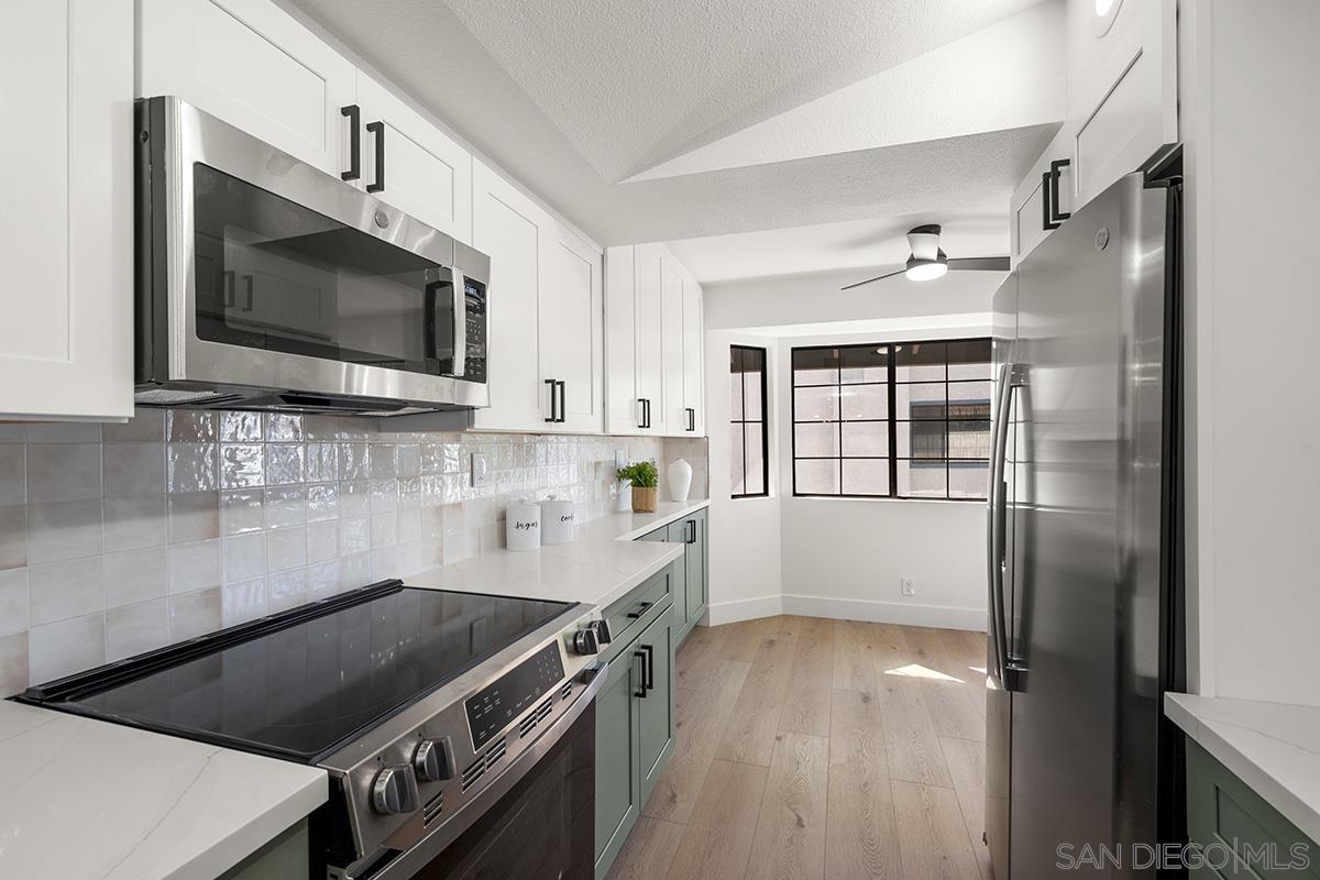 Detail Gallery Image 15 of 39 For 3631  Mission Mesa Way, San Diego,  CA 92120 - 3 Beds | 2/1 Baths