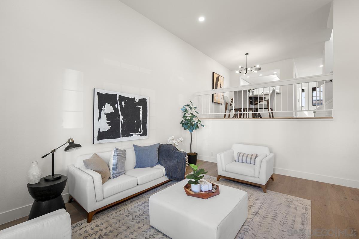 Detail Gallery Image 8 of 39 For 3631  Mission Mesa Way, San Diego,  CA 92120 - 3 Beds | 2/1 Baths