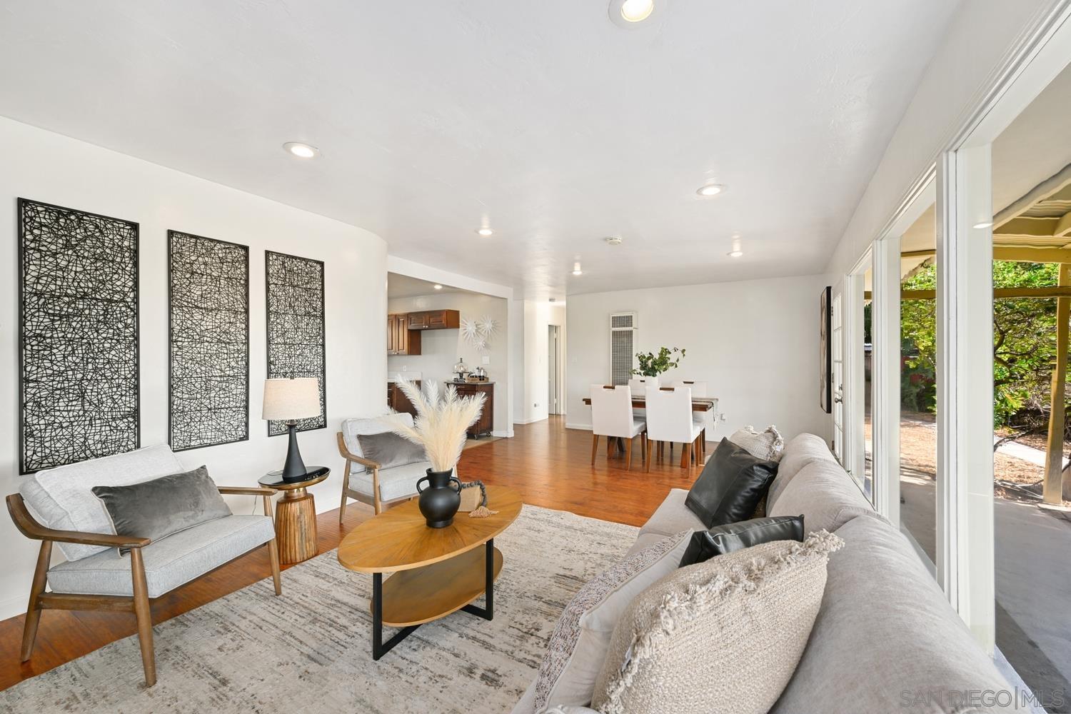 Detail Gallery Image 6 of 26 For 6371  Celia Vista Dr, San Diego,  CA 92115 - 2 Beds | 1 Baths