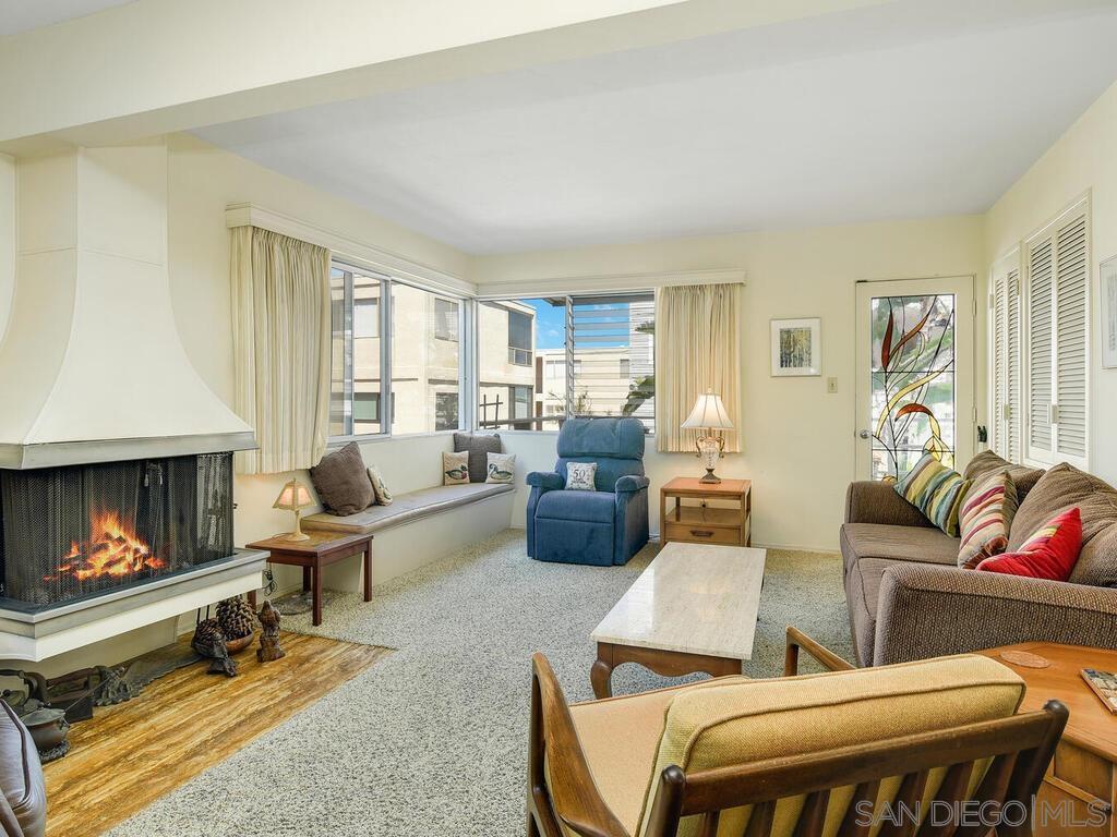 Detail Gallery Image 6 of 34 For 375-81  Rosecrans Street, San Diego,  CA 92106 - – Beds | – Baths