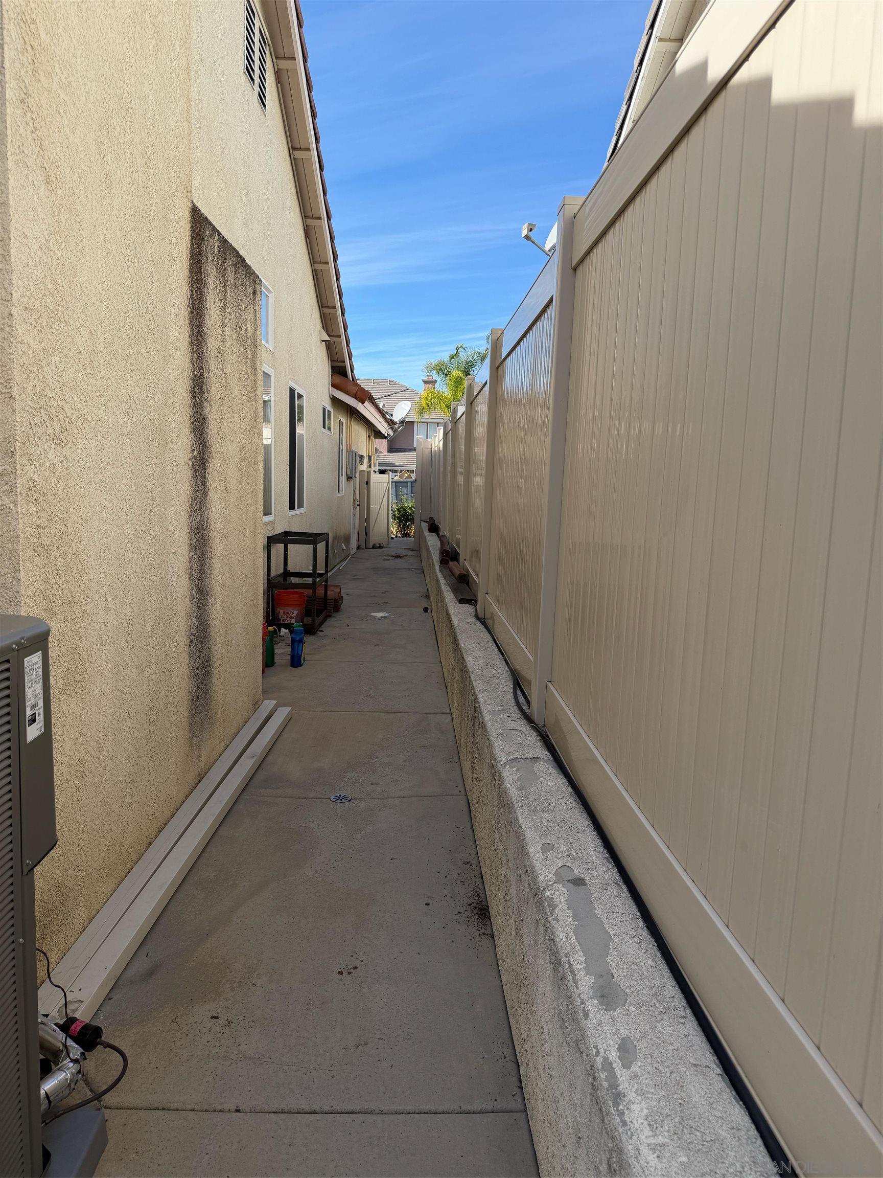 Detail Gallery Image 10 of 12 For 39660  Bordeaux Pl, Murrieta,  CA 92562 - 5 Beds | 3 Baths