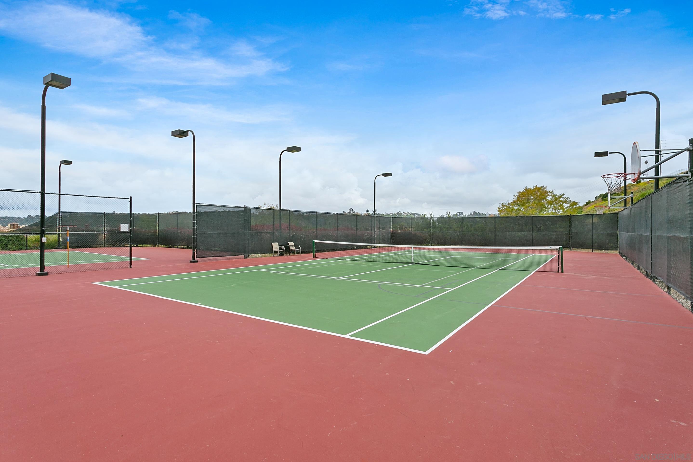 Detail Gallery Image 29 of 39 For 2683  Matera Lane, San Diego,  CA 92108 - 3 Beds | 2/1 Baths