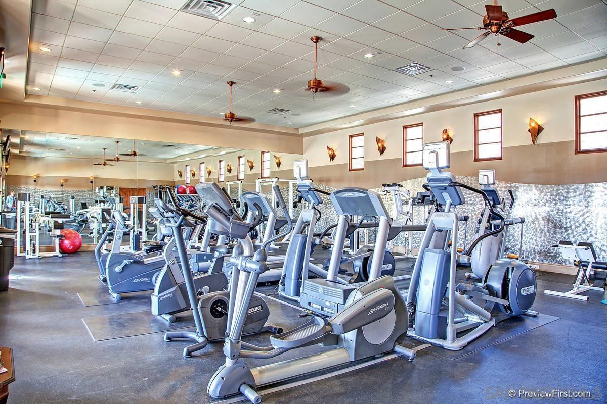 Detail Gallery Image 31 of 39 For 2683  Matera Lane, San Diego,  CA 92108 - 3 Beds | 2/1 Baths