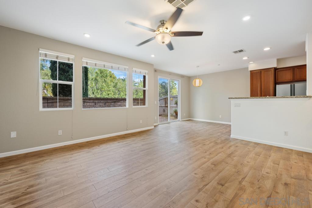 Detail Gallery Image 8 of 39 For 2683  Matera Lane, San Diego,  CA 92108 - 3 Beds | 2/1 Baths